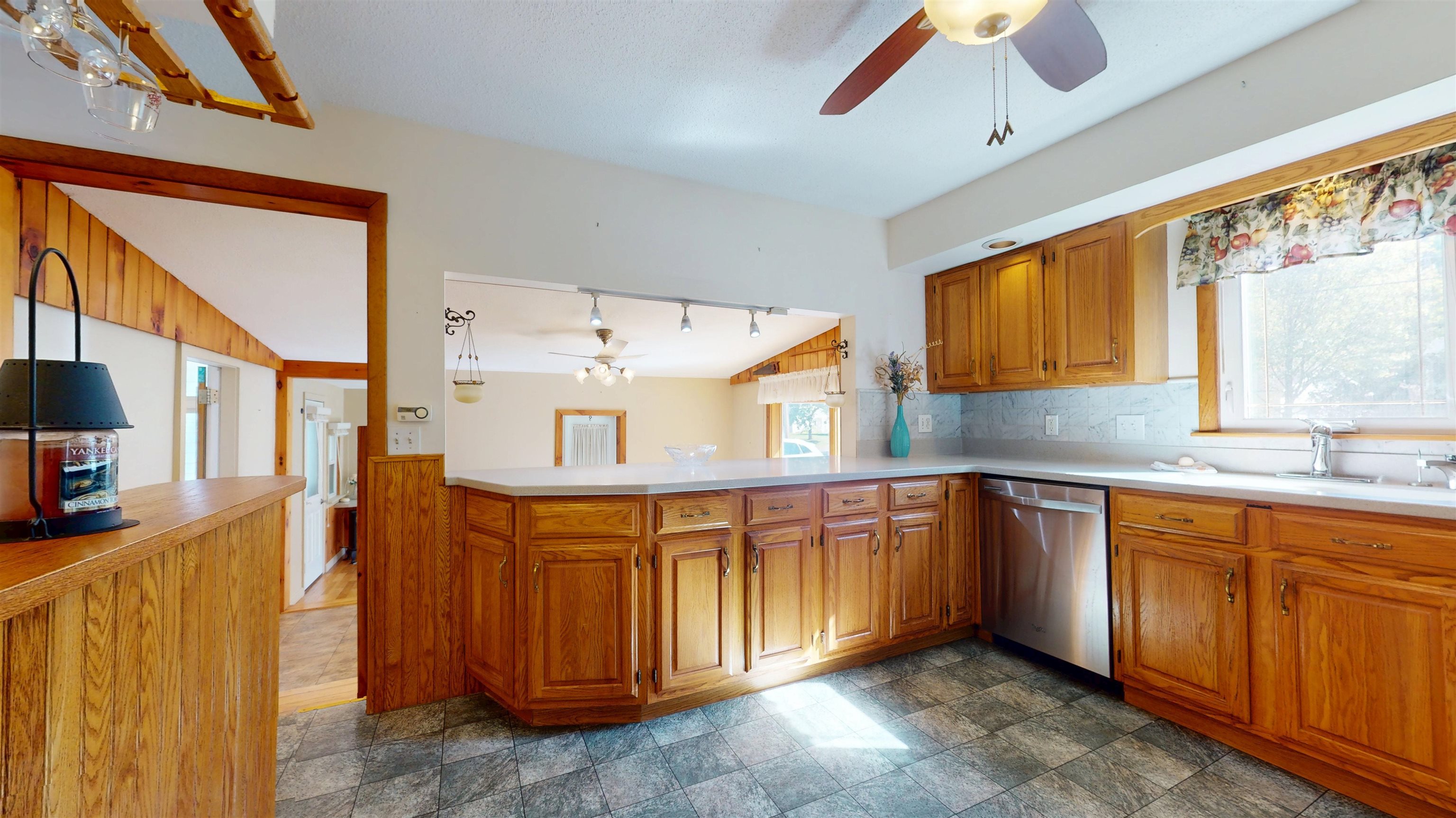 800 Porters Point Road Property Photo 13