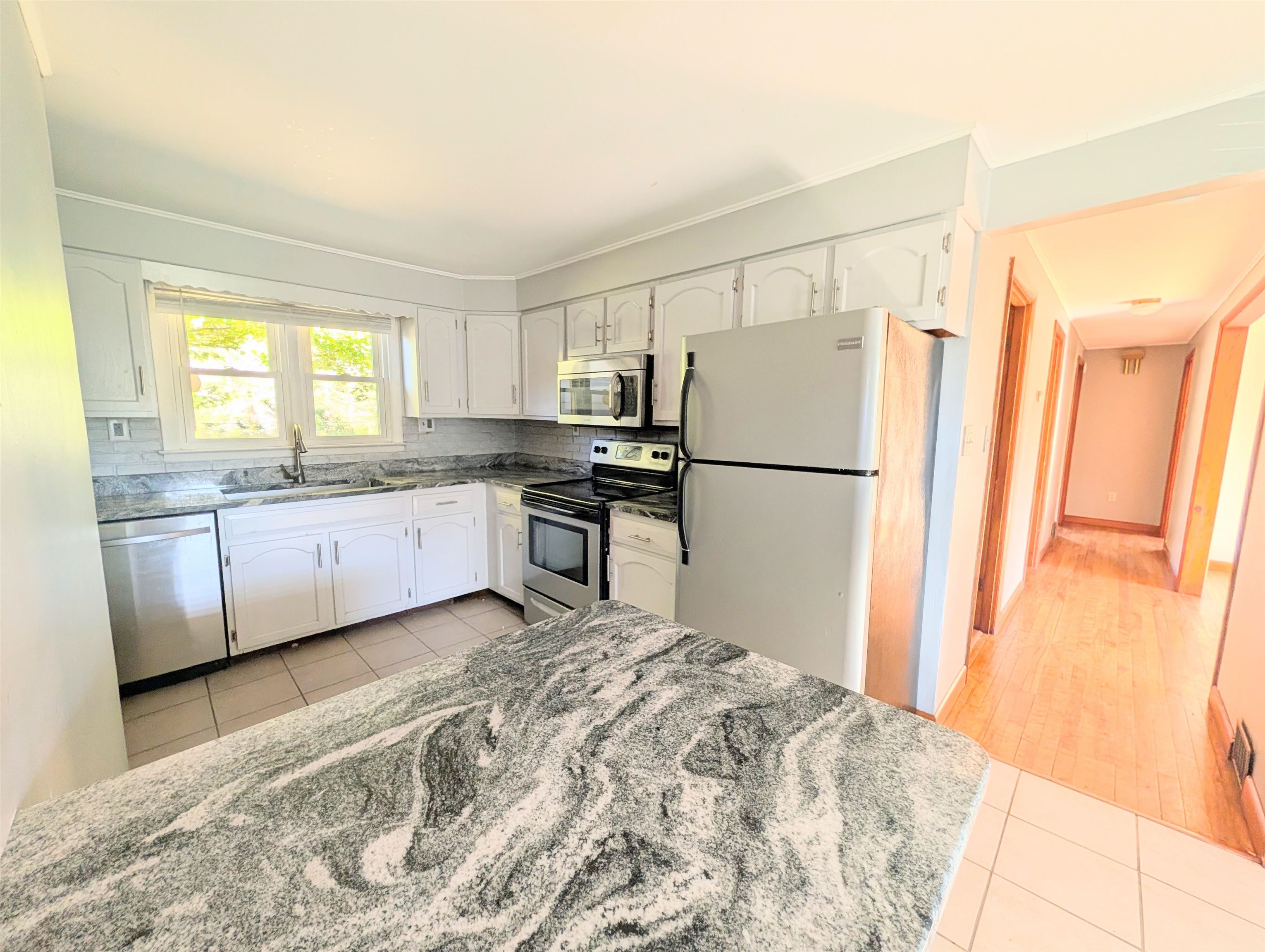 411 Concord Avenue Property Photo 14