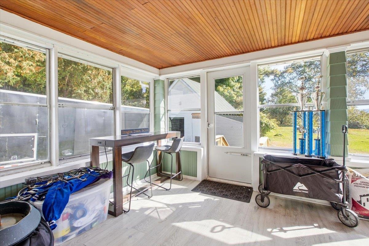 77 South Lunenburg Road Property Photo 21