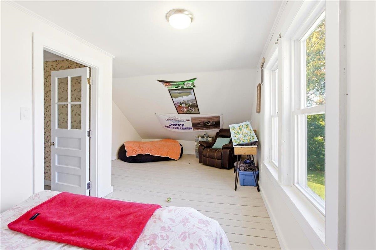 77 South Lunenburg Road Property Photo 28
