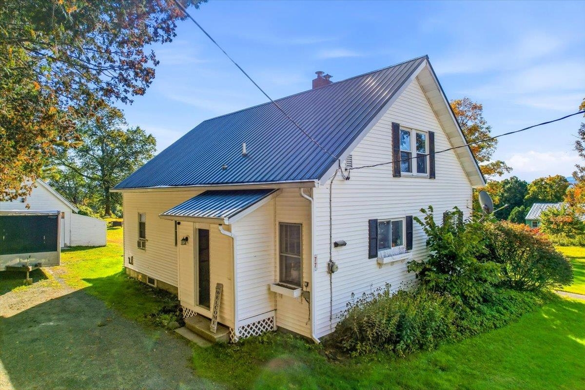 77 South Lunenburg Road Property Photo 34