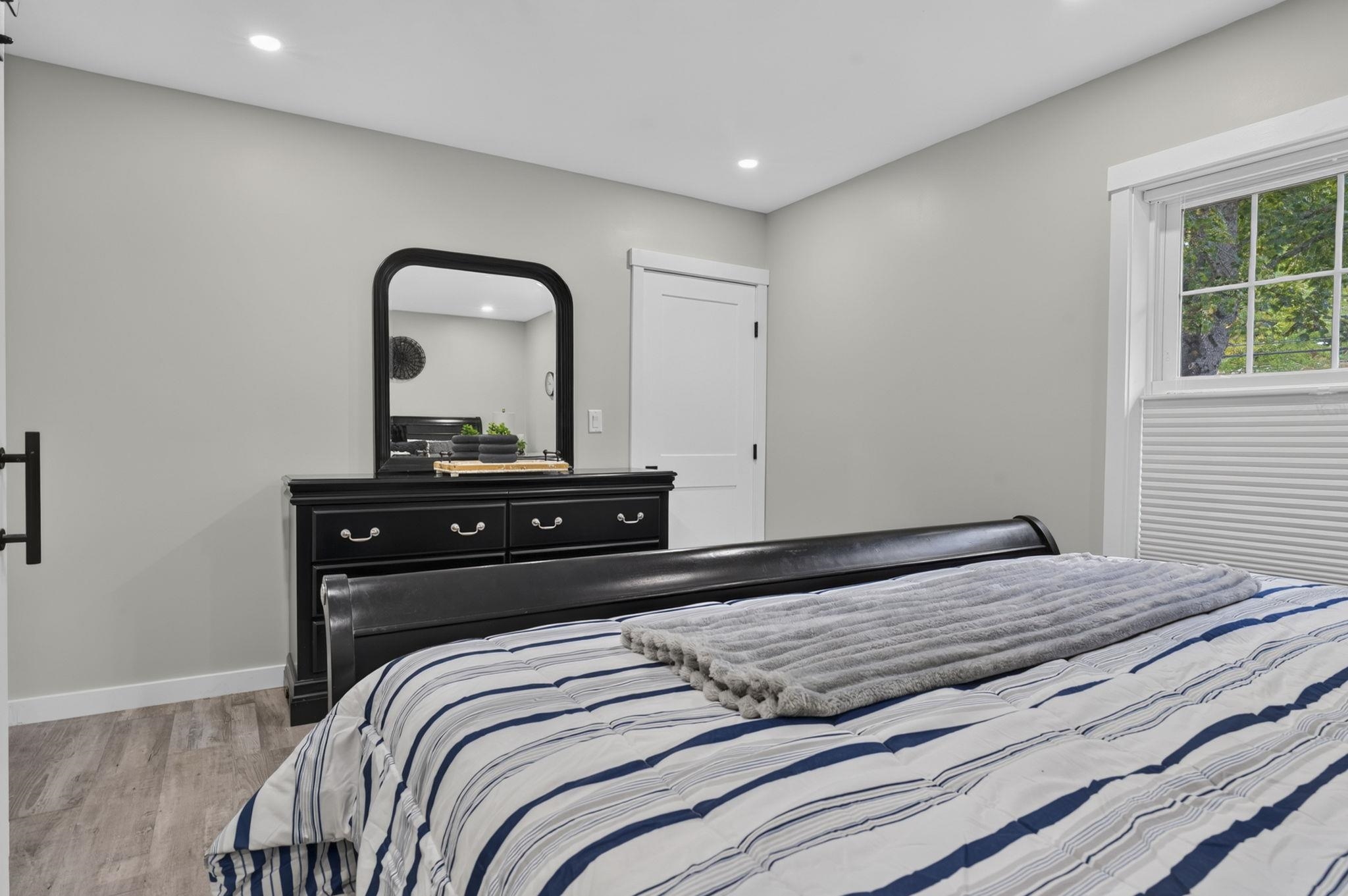 39 N Reading Street Property Photo 22