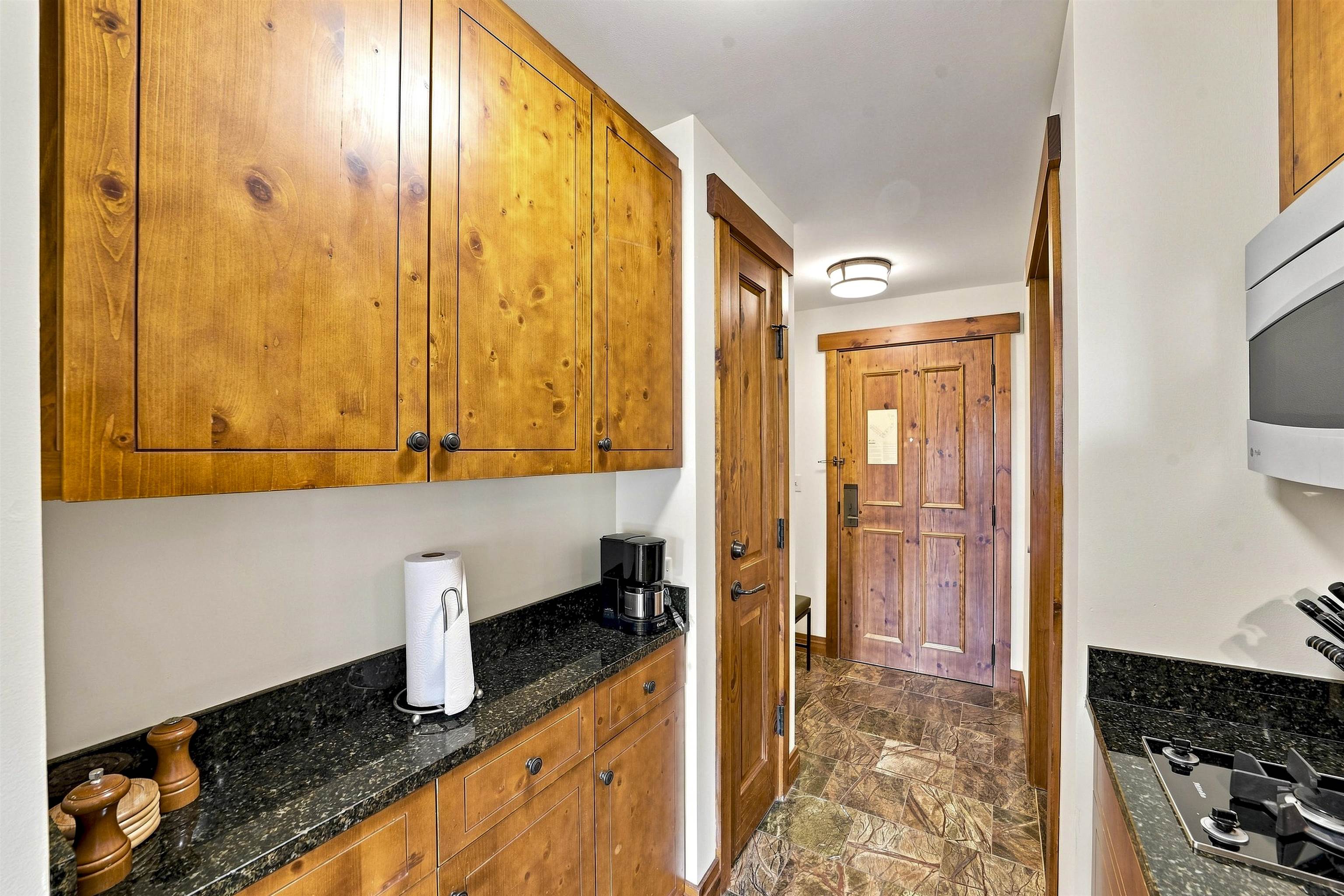 7412 Mountain Road Property Photo 3