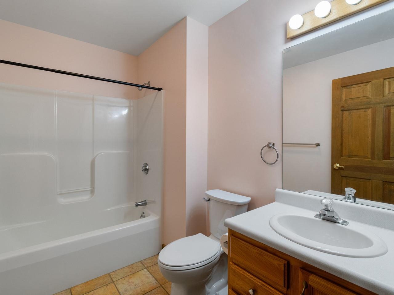 398 Bittersweet Circle Property Photo 12