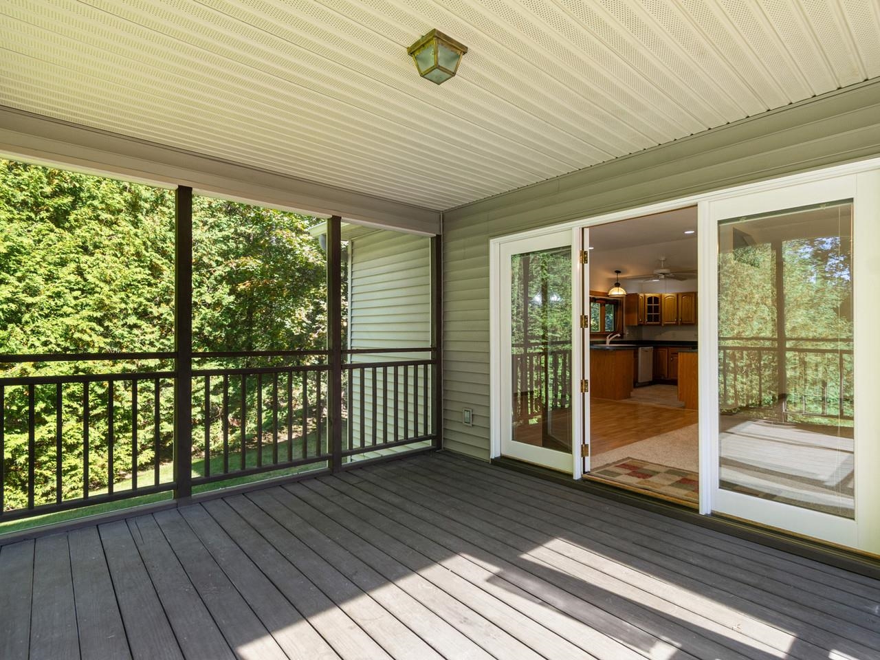 398 Bittersweet Circle Property Photo 20