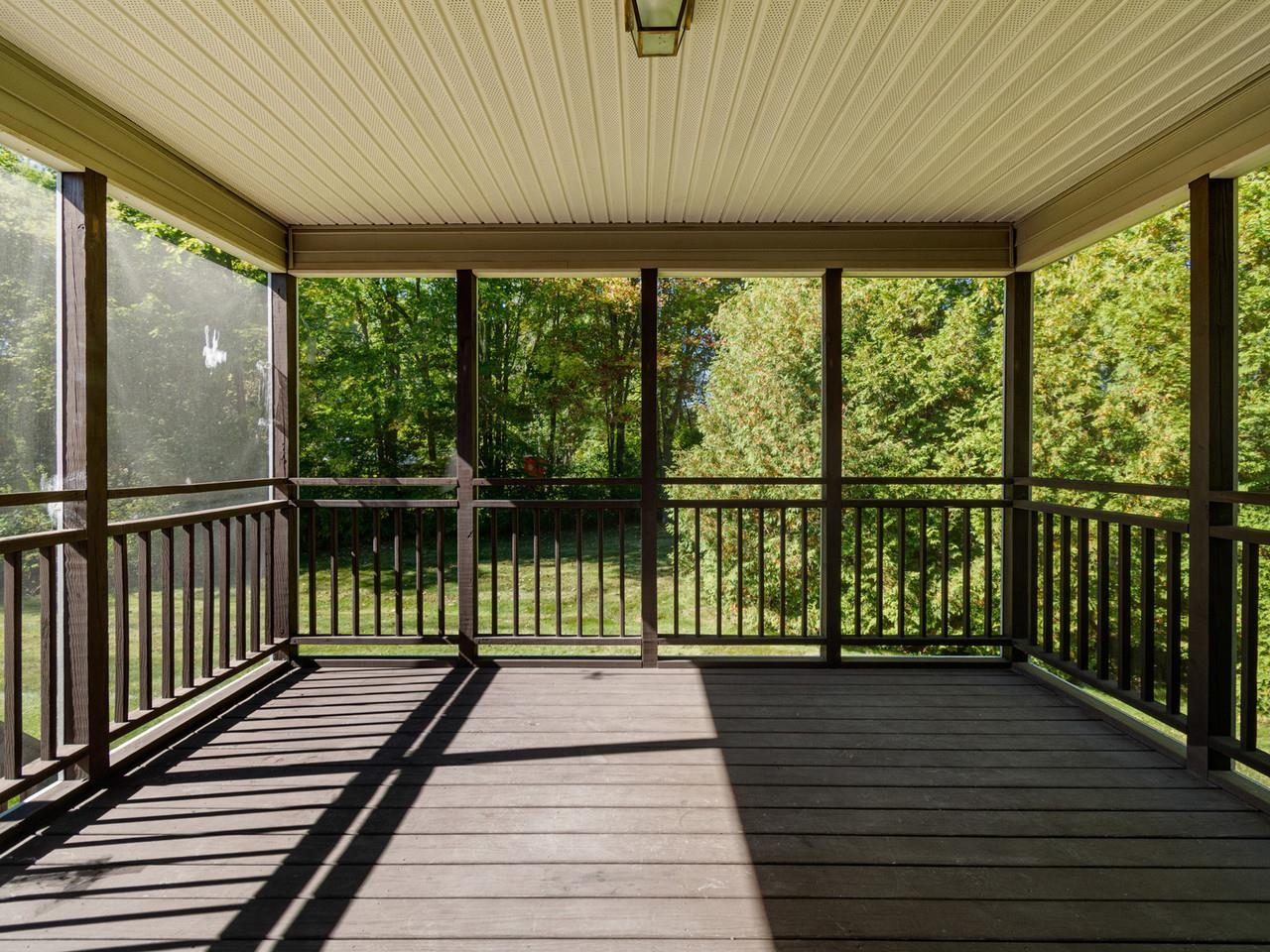 398 Bittersweet Circle Property Photo 21