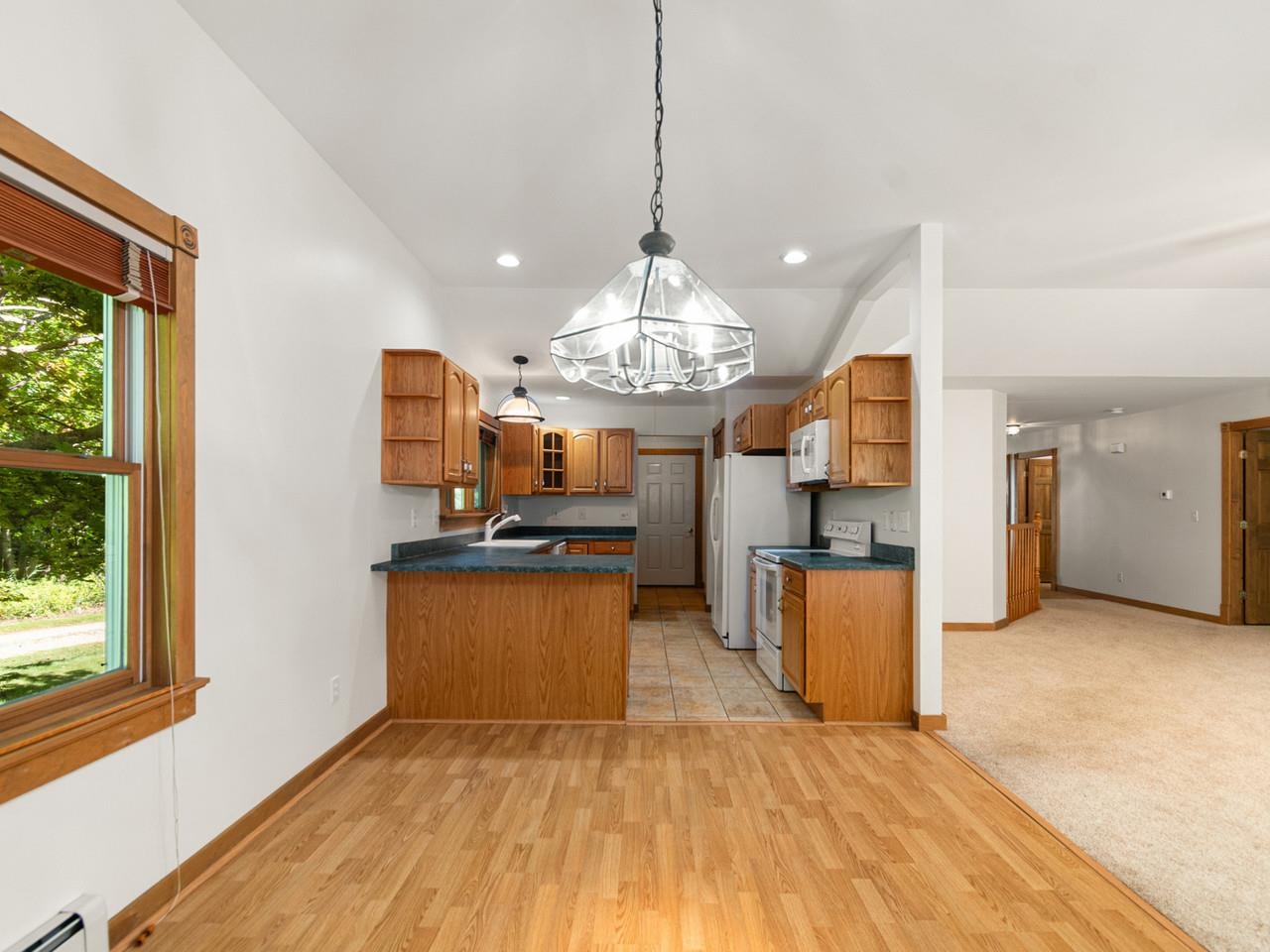 398 Bittersweet Circle Property Photo 28