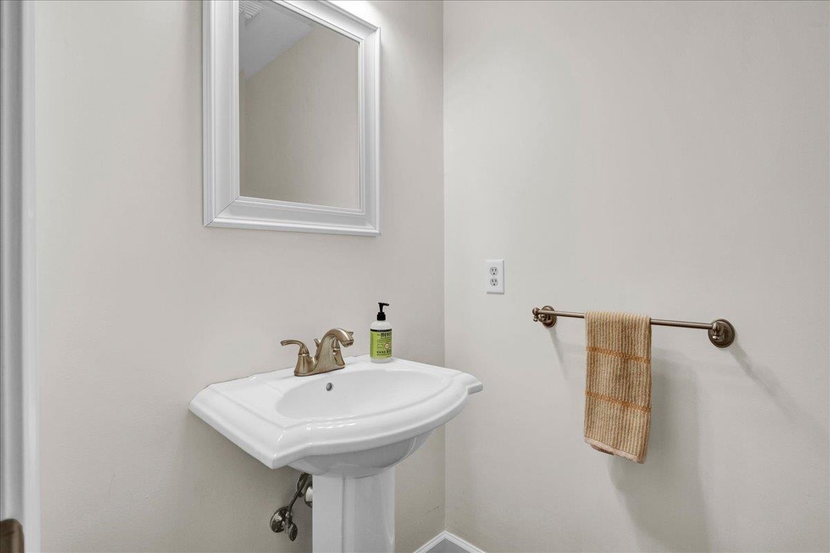 185 Dirt Drive Property Photo 33