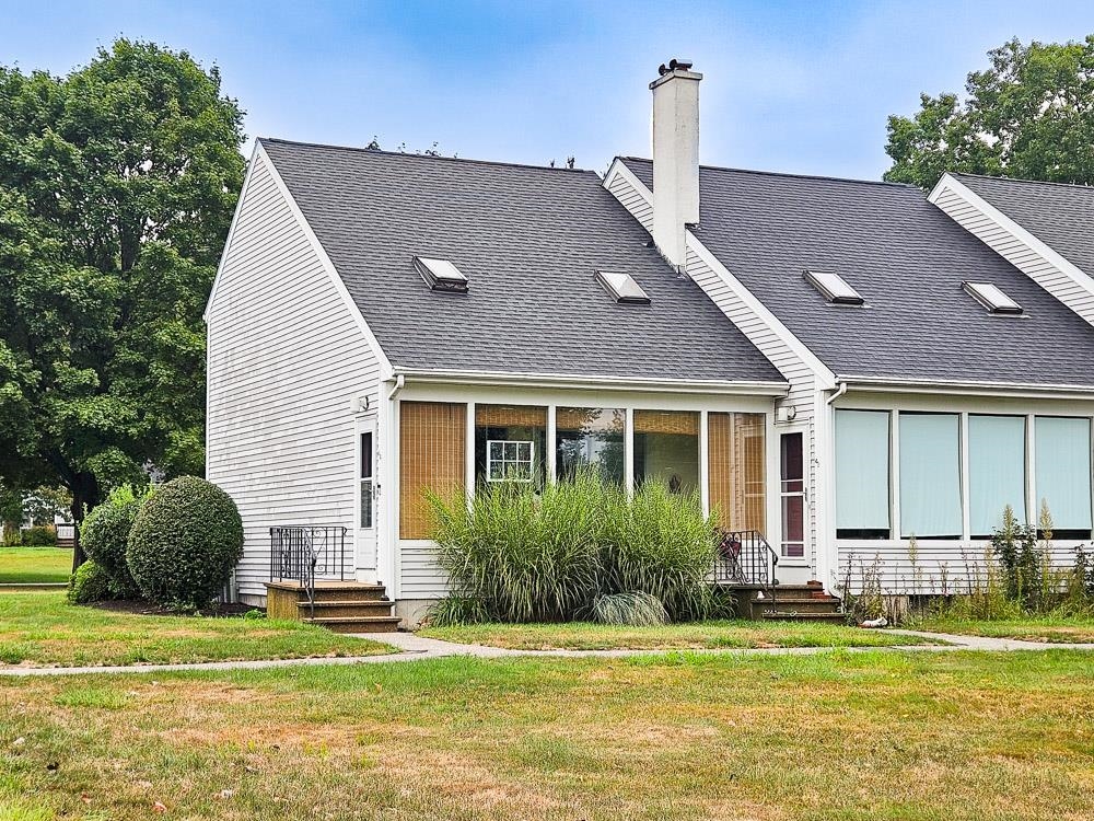 4 Greenfield Drive Property Photo 1