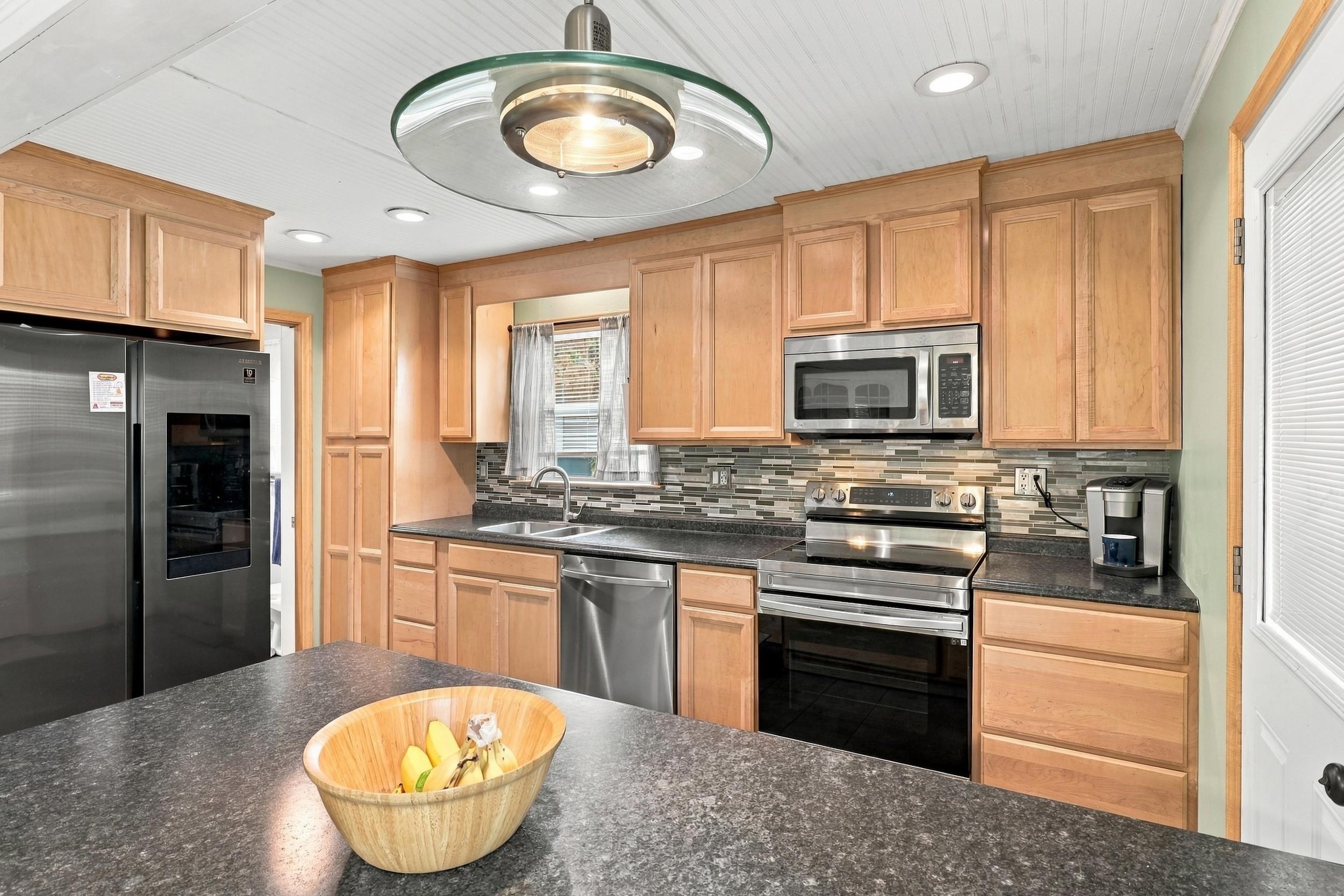 6 Howard Street Property Photo 5