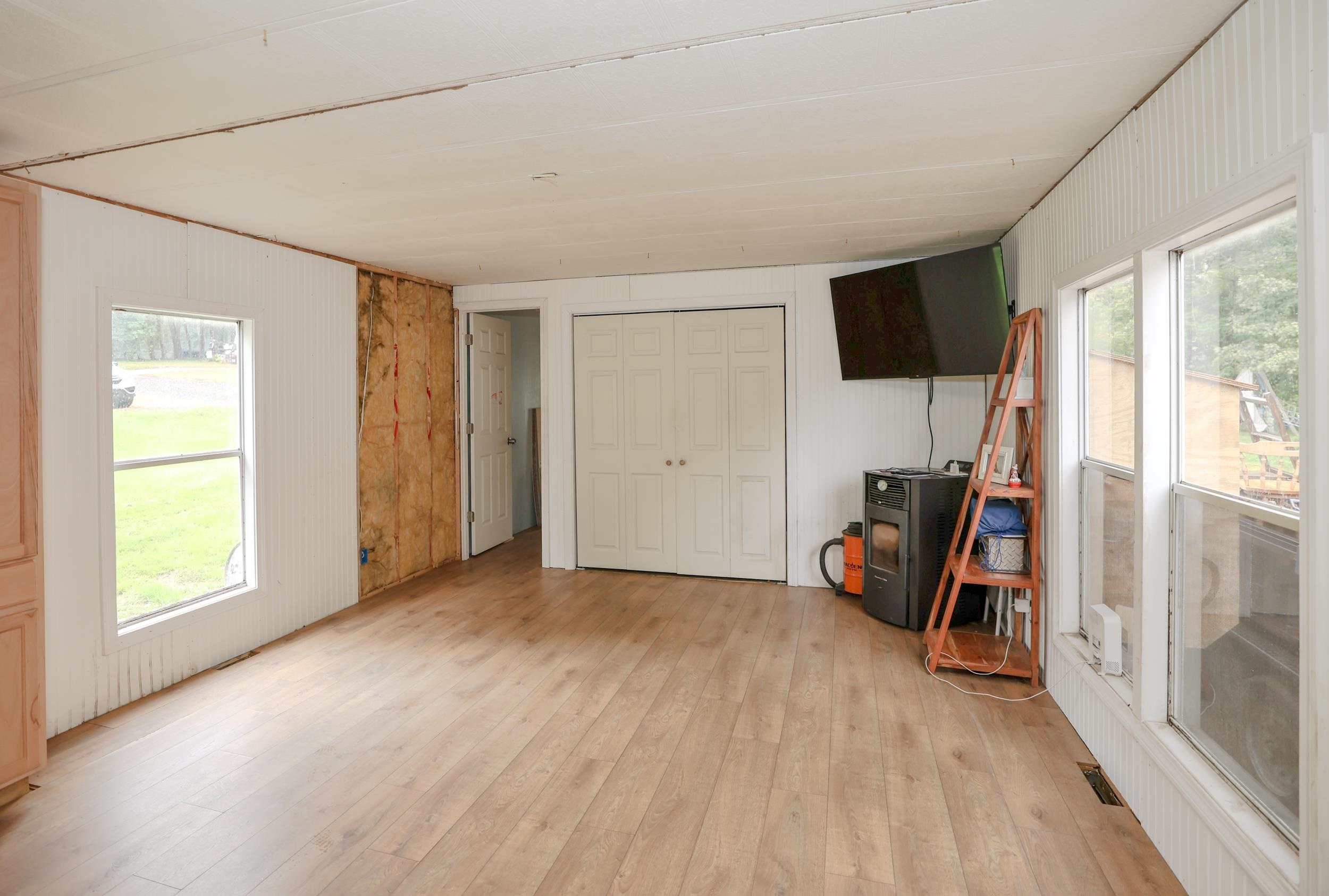 8 First Street Property Photo 9