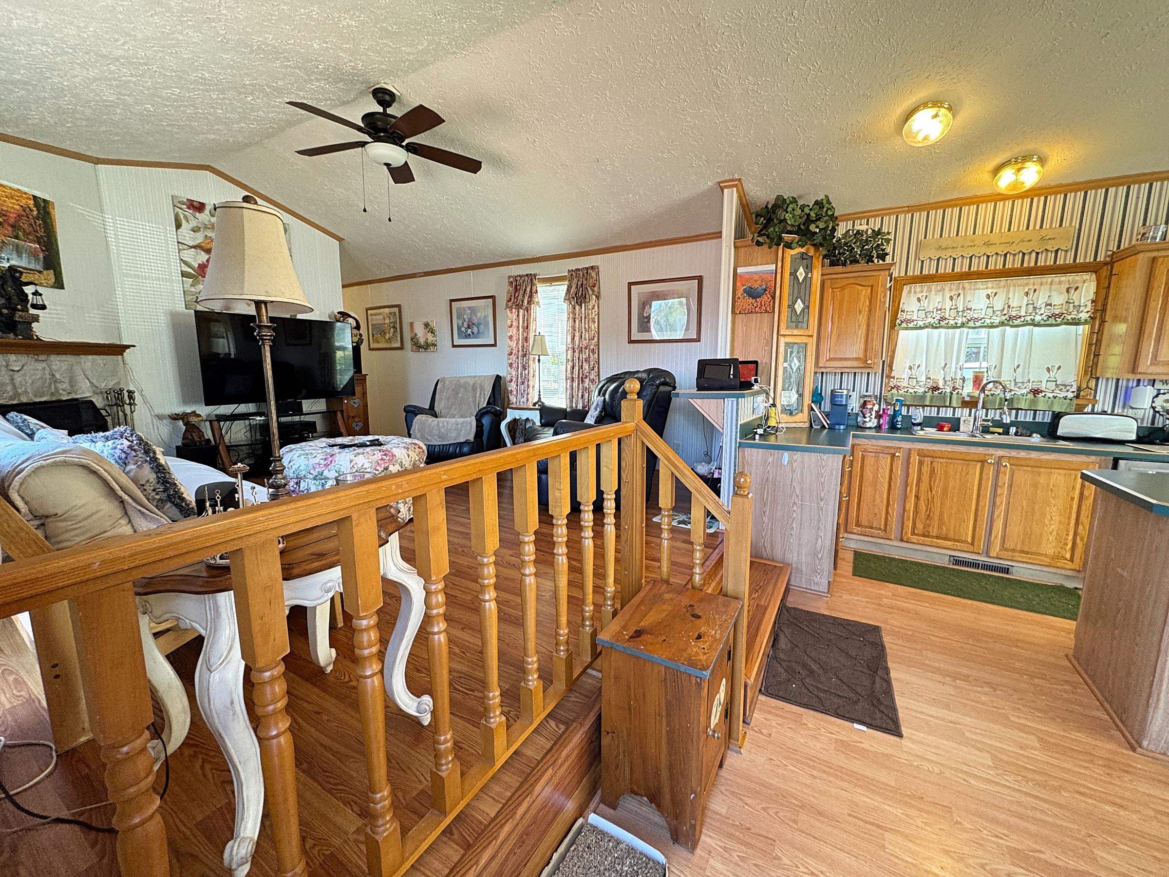 20 True Road Property Photo 6