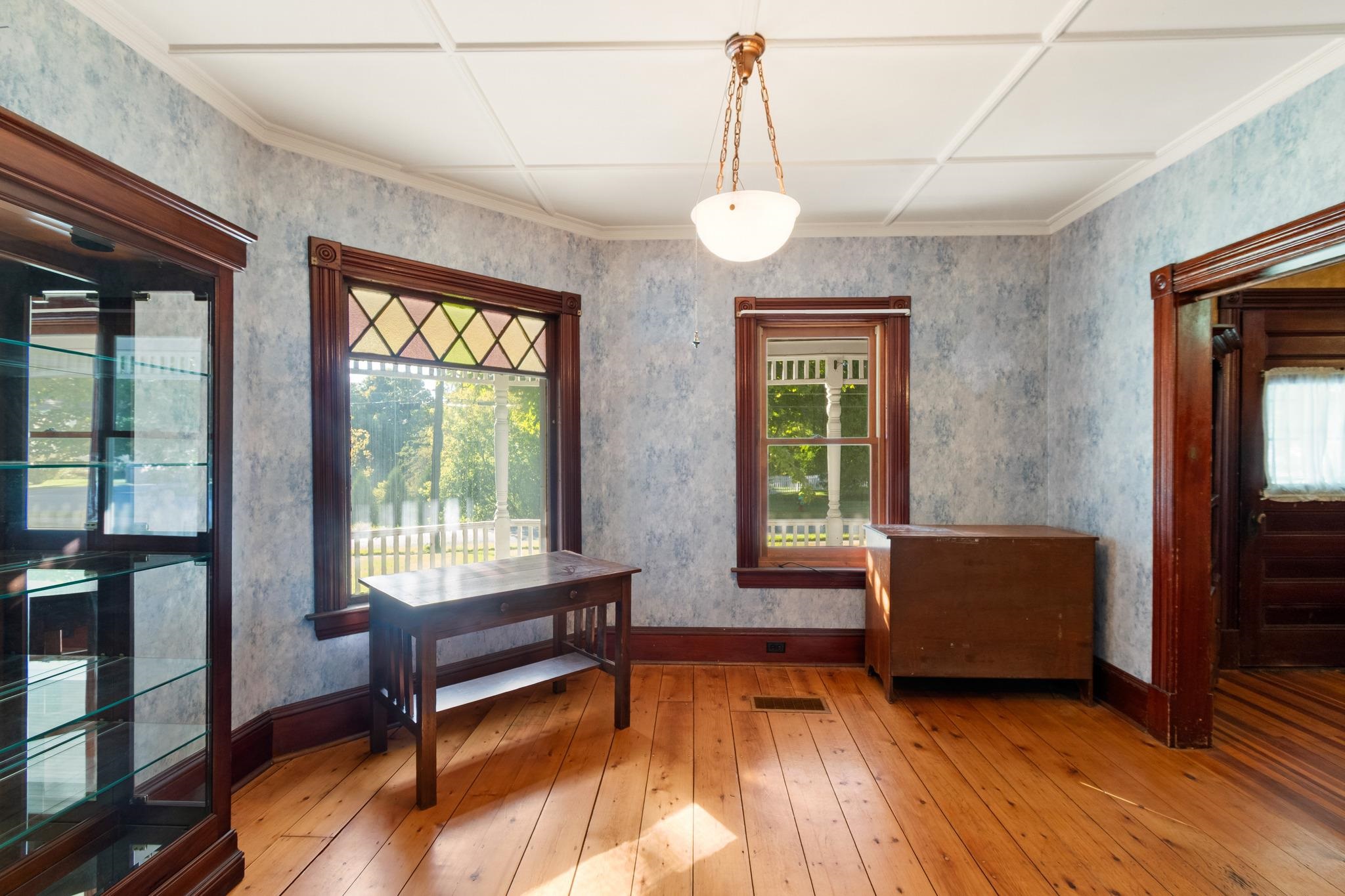17 Maplewood Avenue Property Photo 9