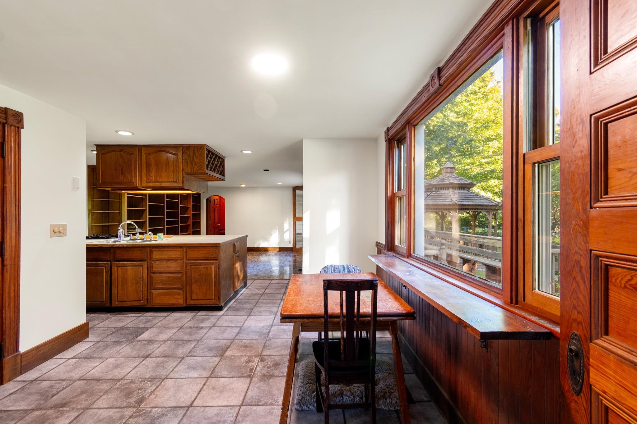 17 Maplewood Avenue Property Photo 13