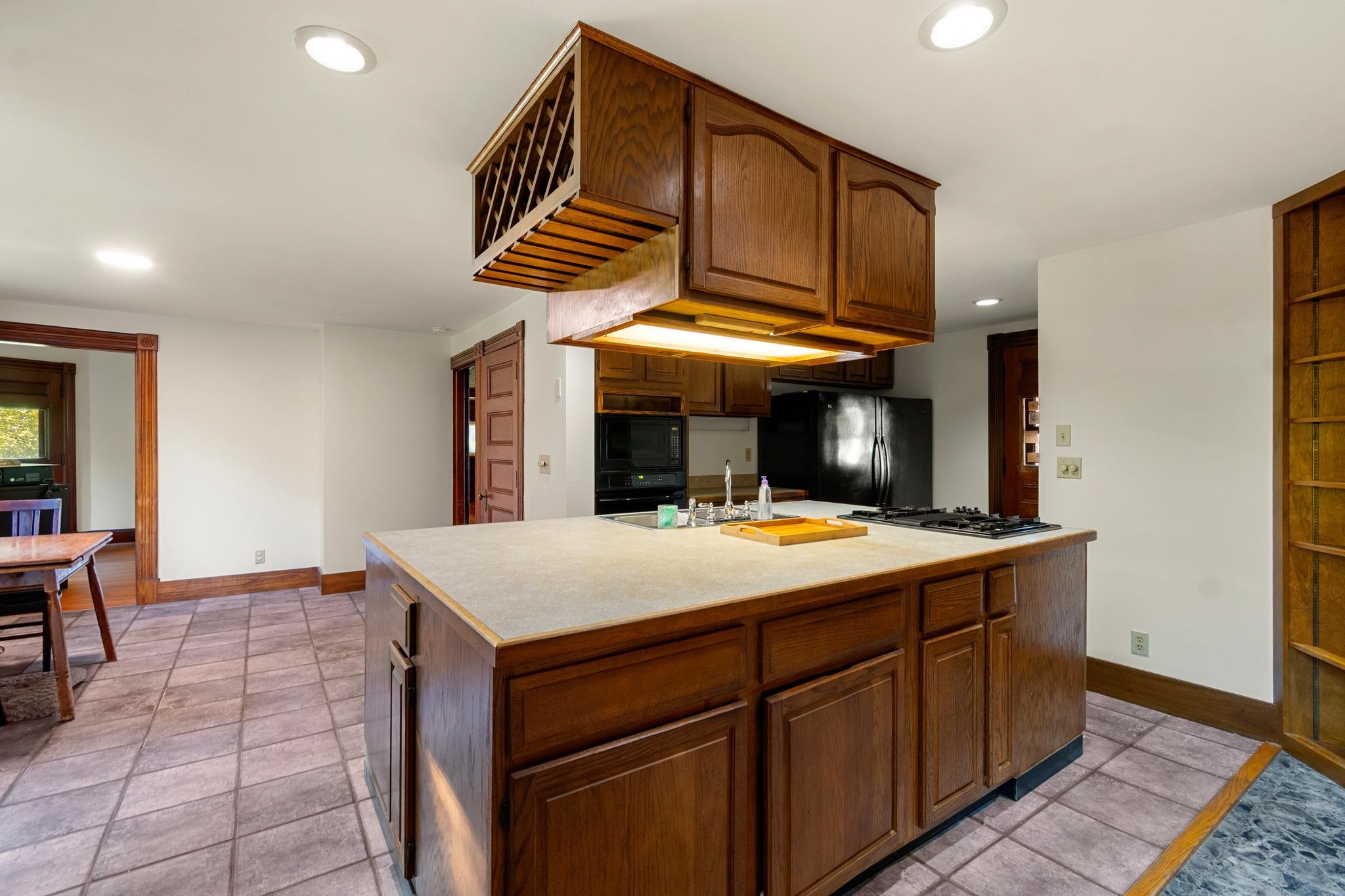 17 Maplewood Avenue Property Photo 18
