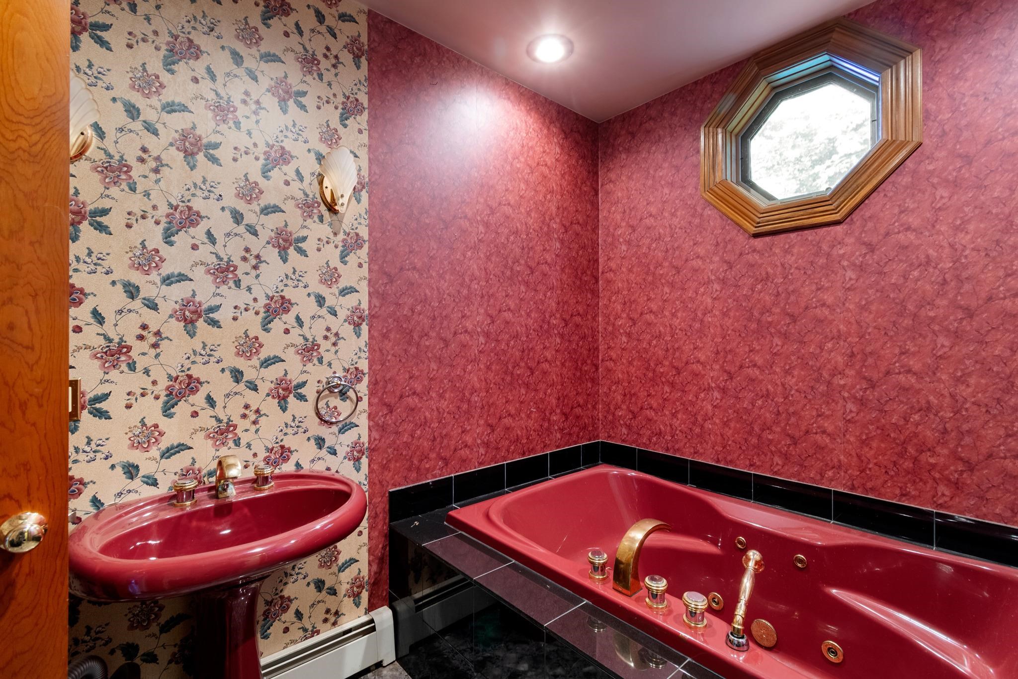 17 Maplewood Avenue Property Photo 21