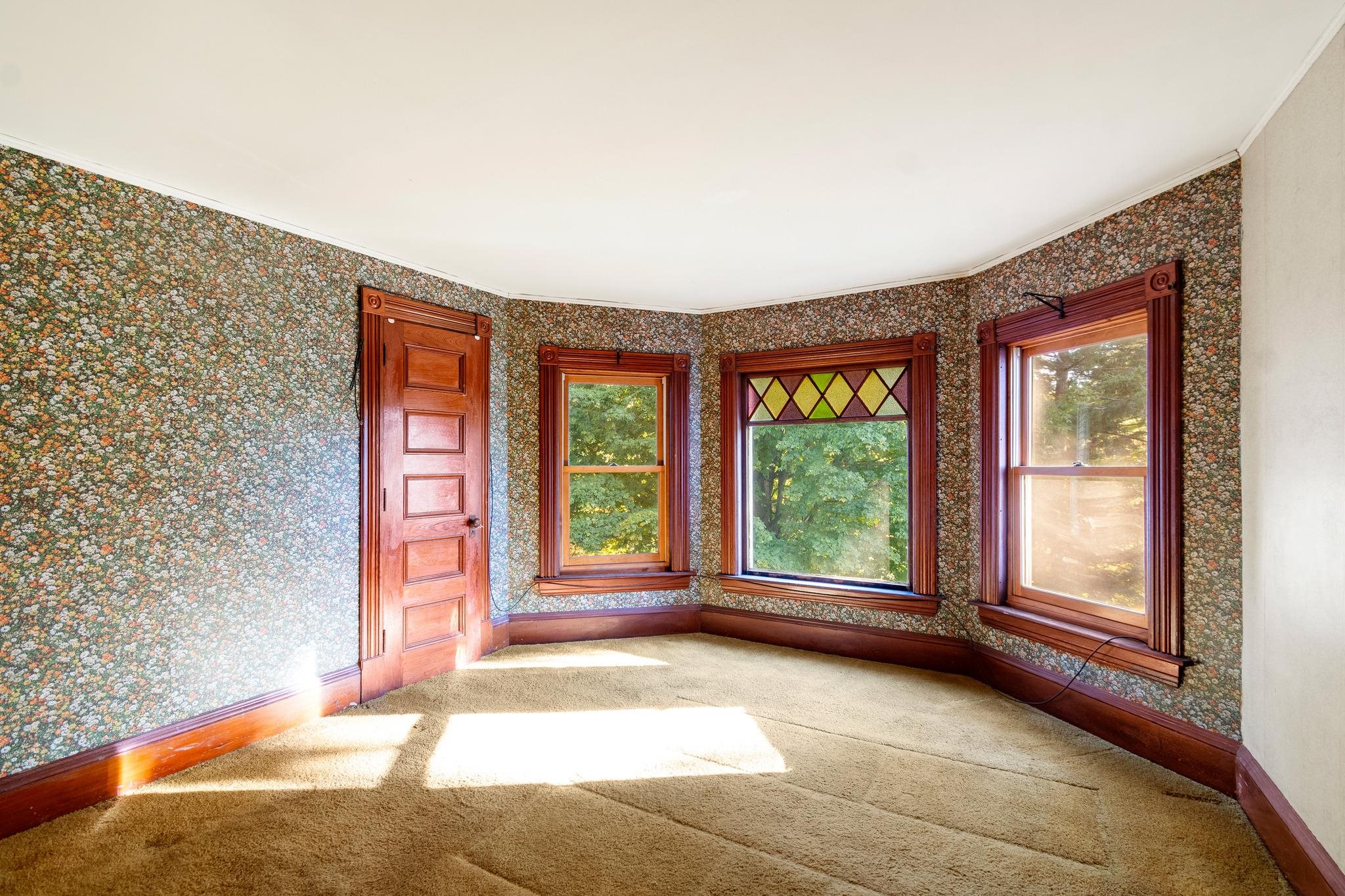 17 Maplewood Avenue Property Photo 28