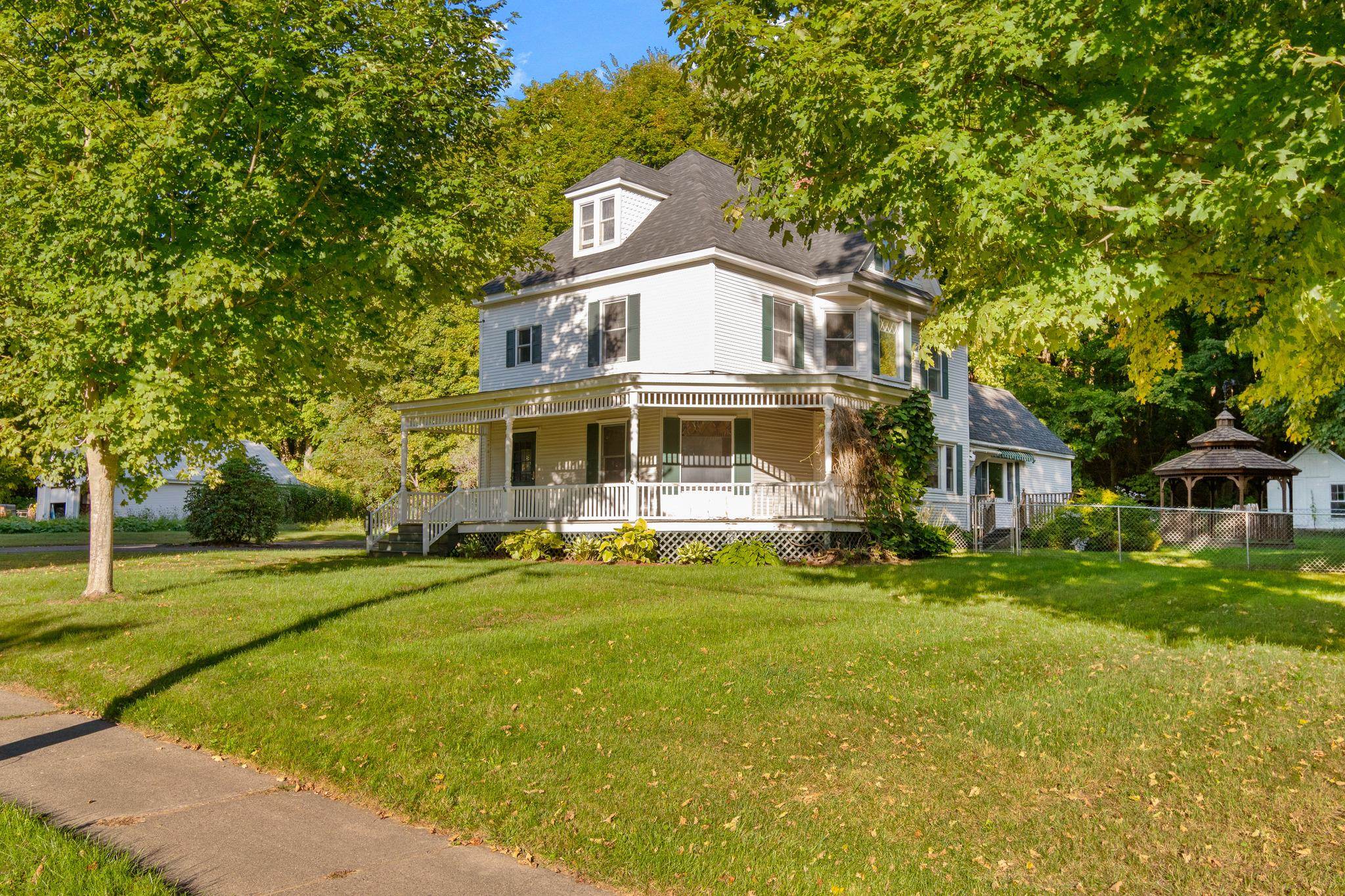17 Maplewood Avenue Property Photo 54