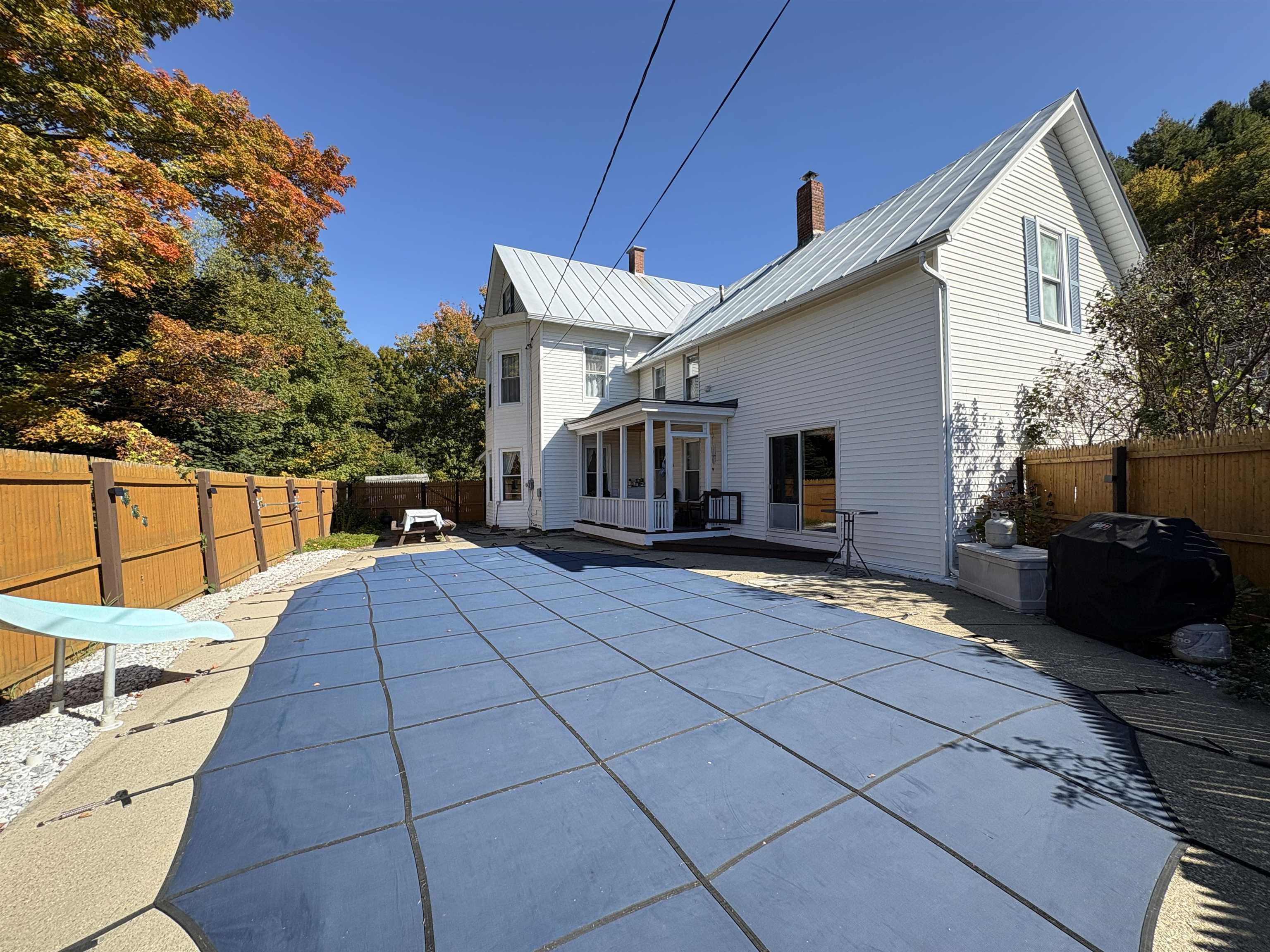27 Hill Street Property Photo 5
