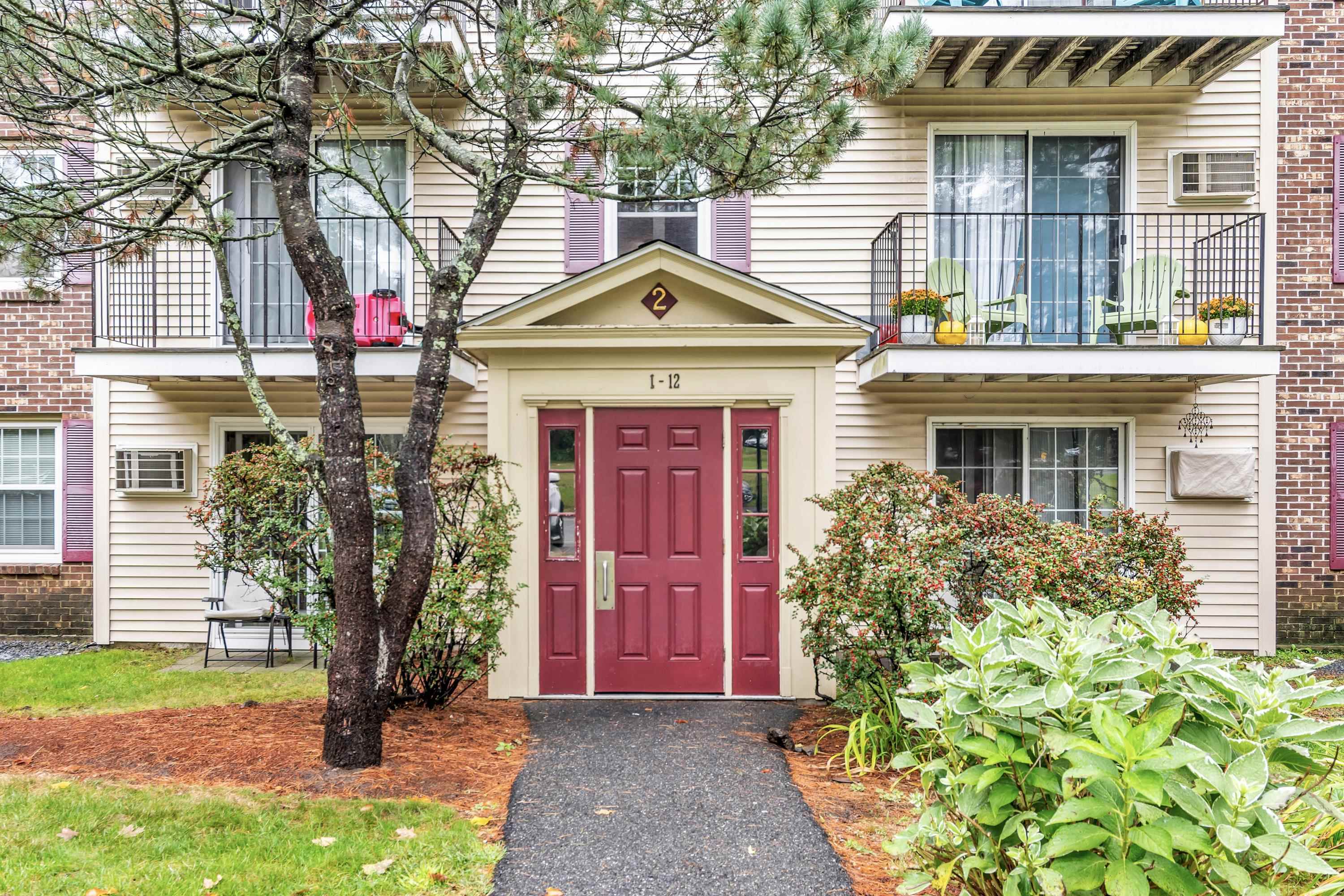 2 Autumn Leaf Drive Property Photo 1