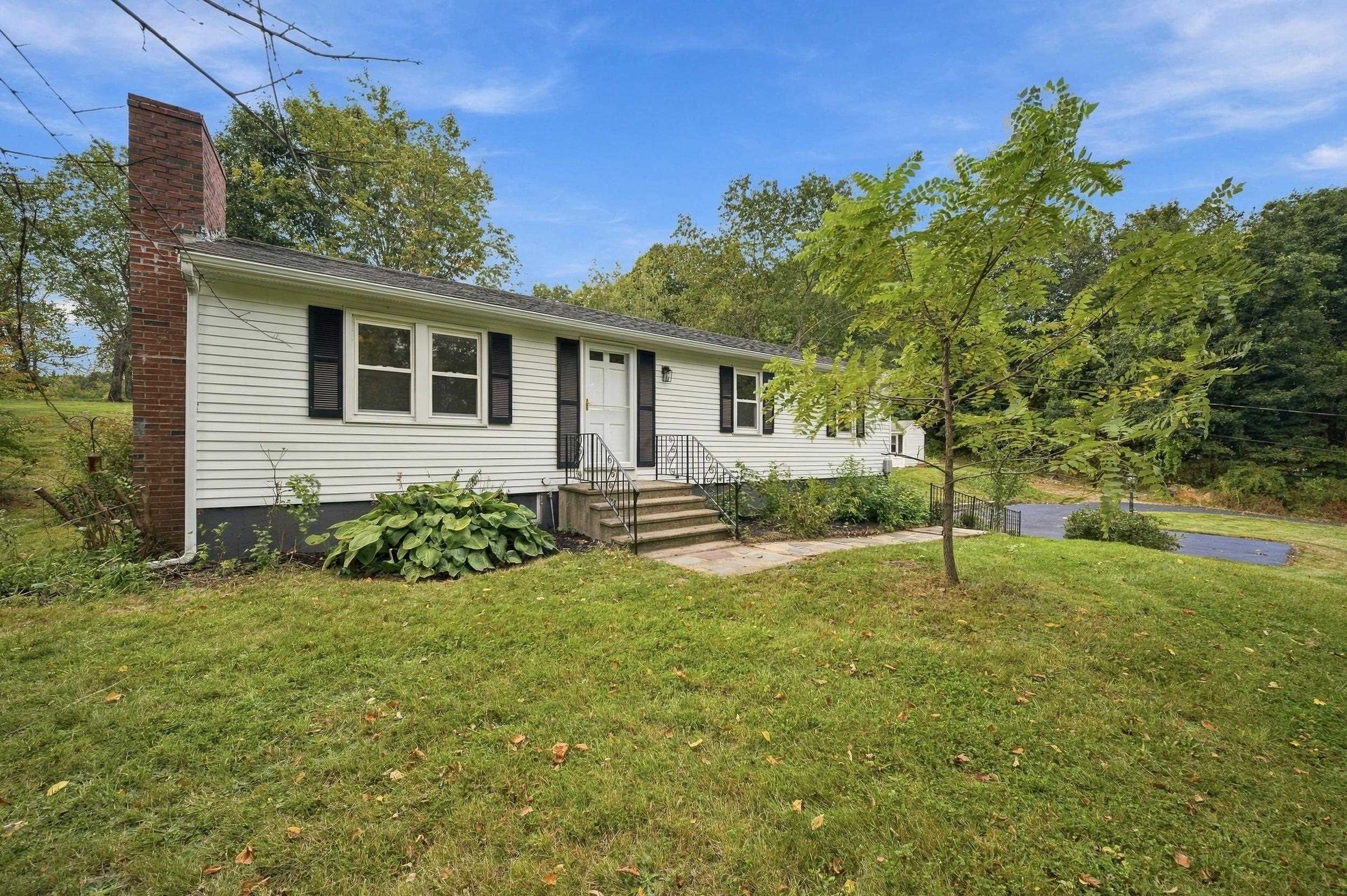 136 Haverhill Road Property Photo 1