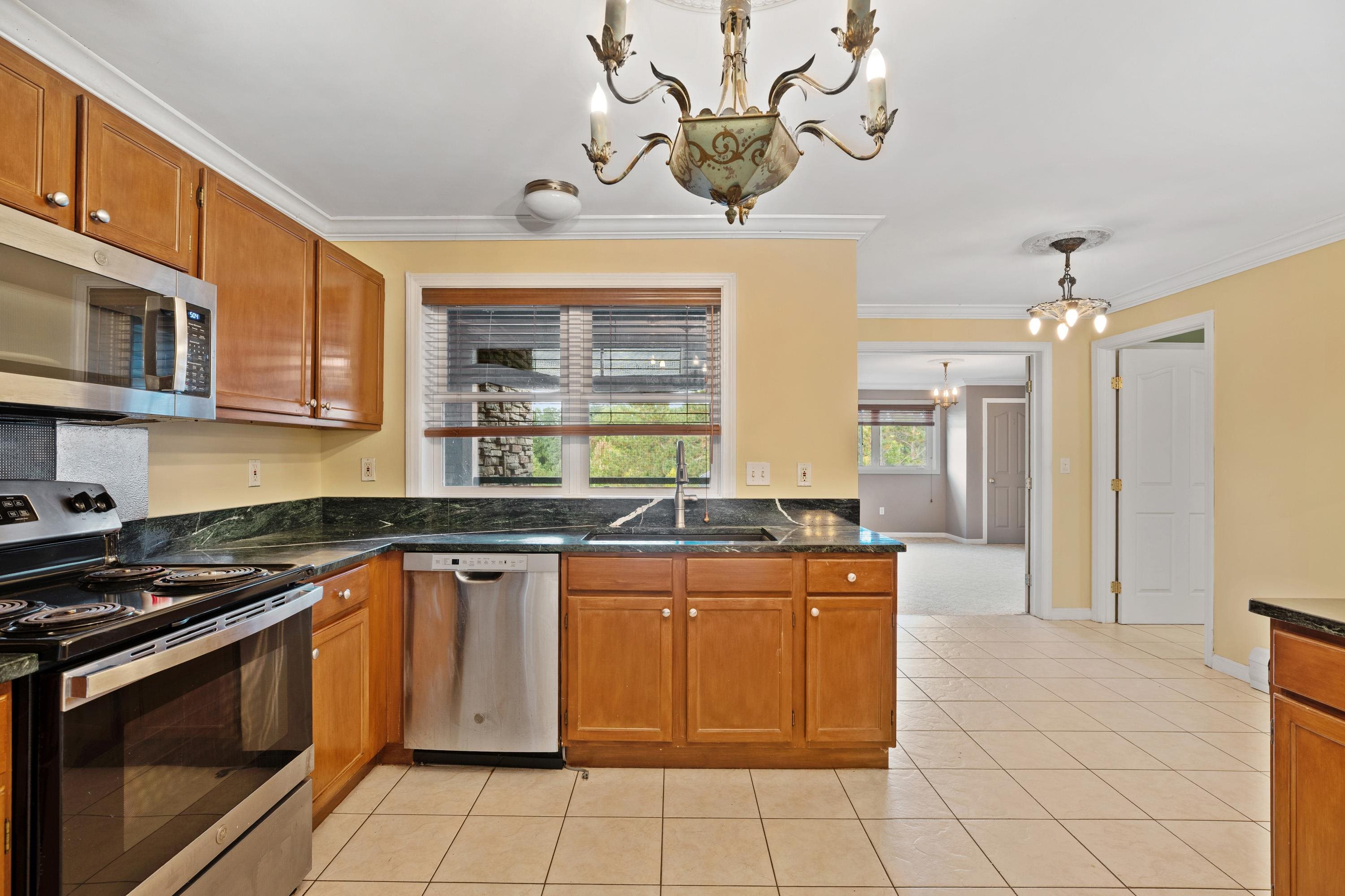 27 Claire Point Road Property Photo 5