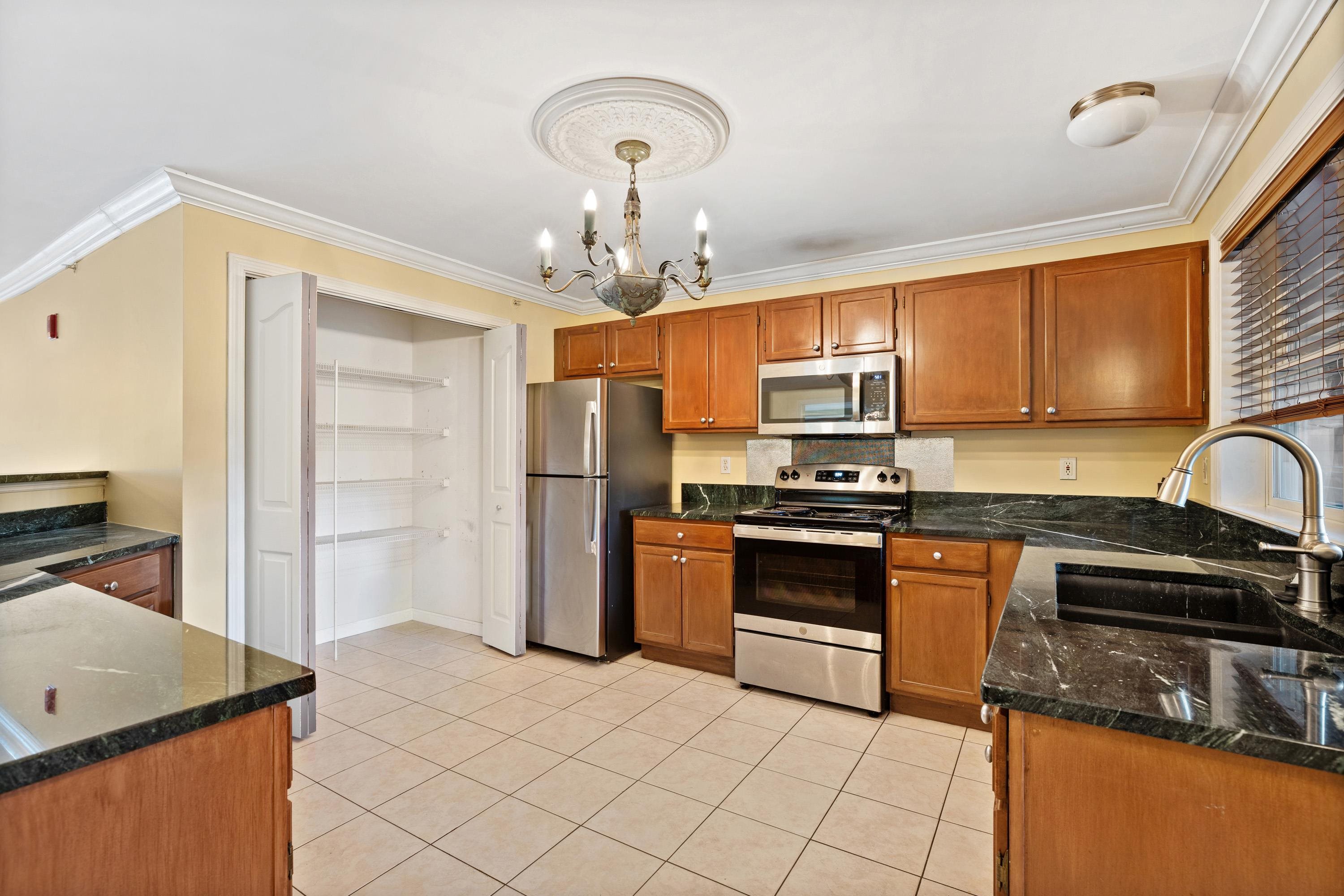 27 Claire Point Road Property Photo 7