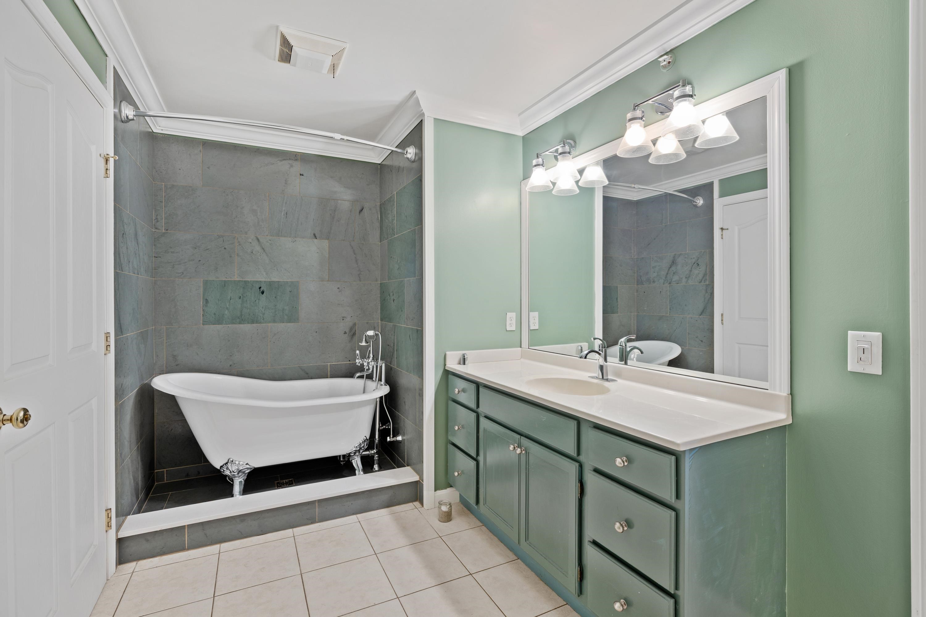 27 Claire Point Road Property Photo 37