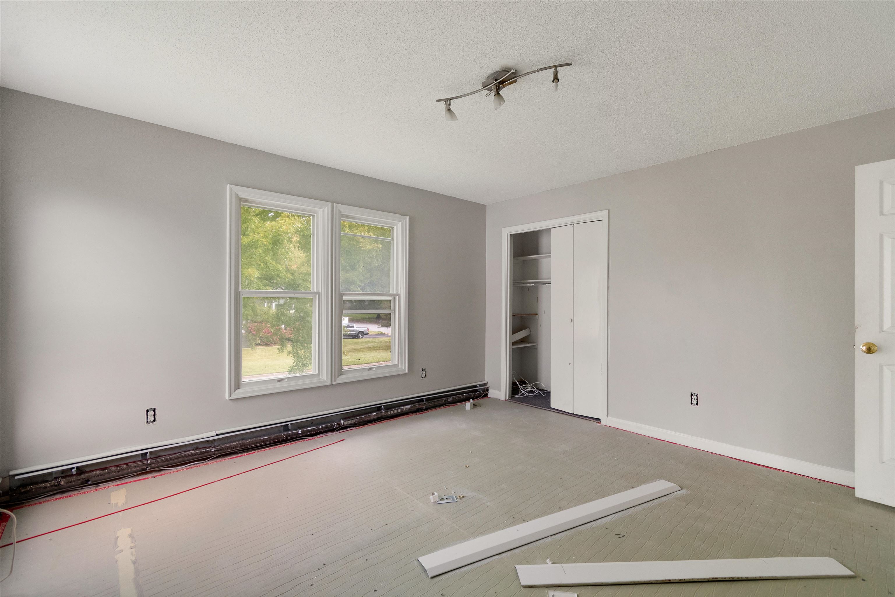 12 Woodland Place Property Photo 18