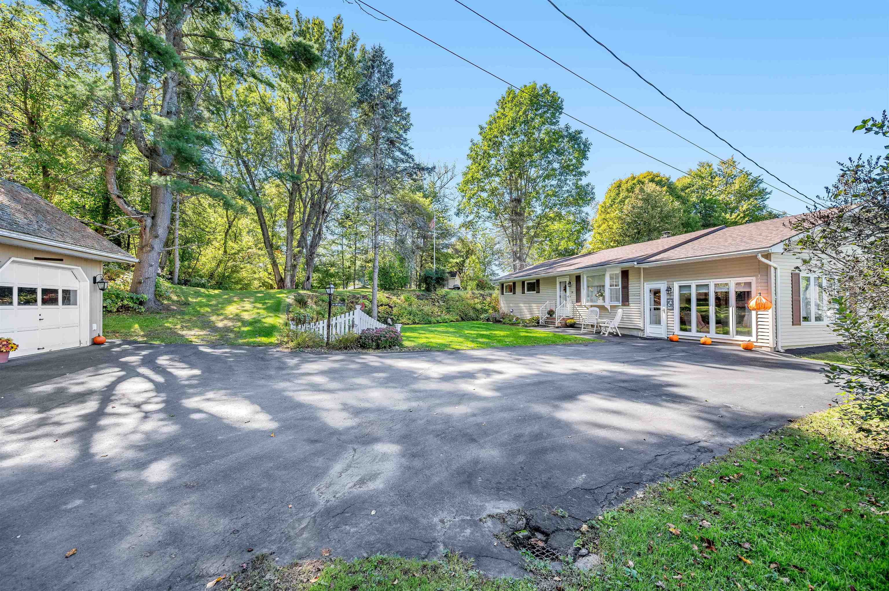 14 Howard Street Property Photo 3