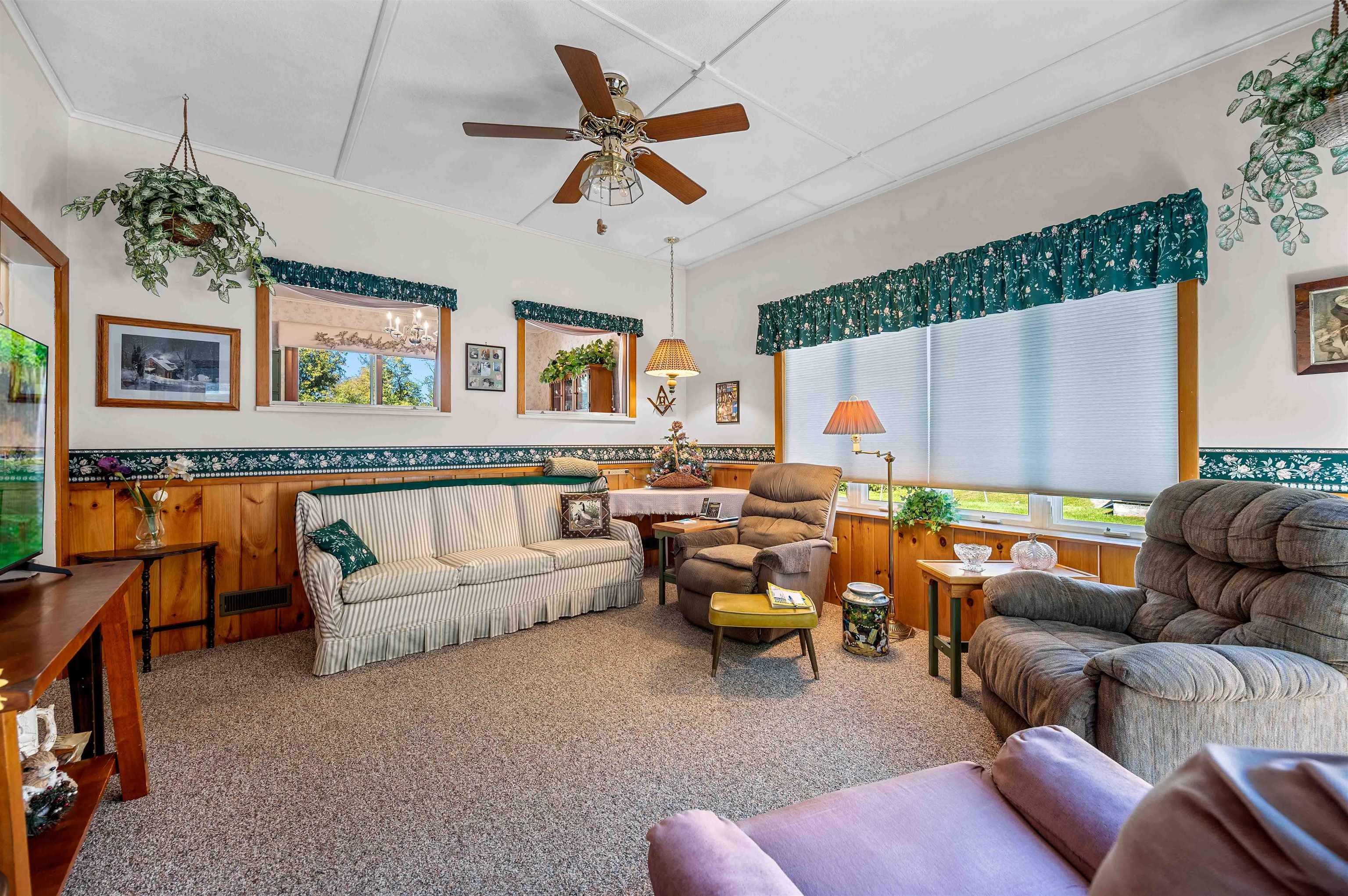 14 Howard Street Property Photo 6