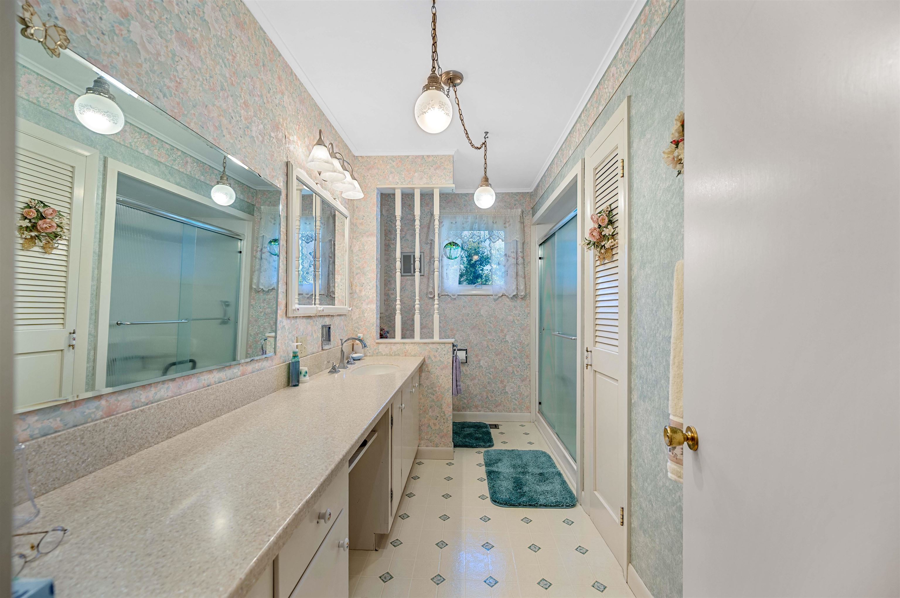 14 Howard Street Property Photo 20