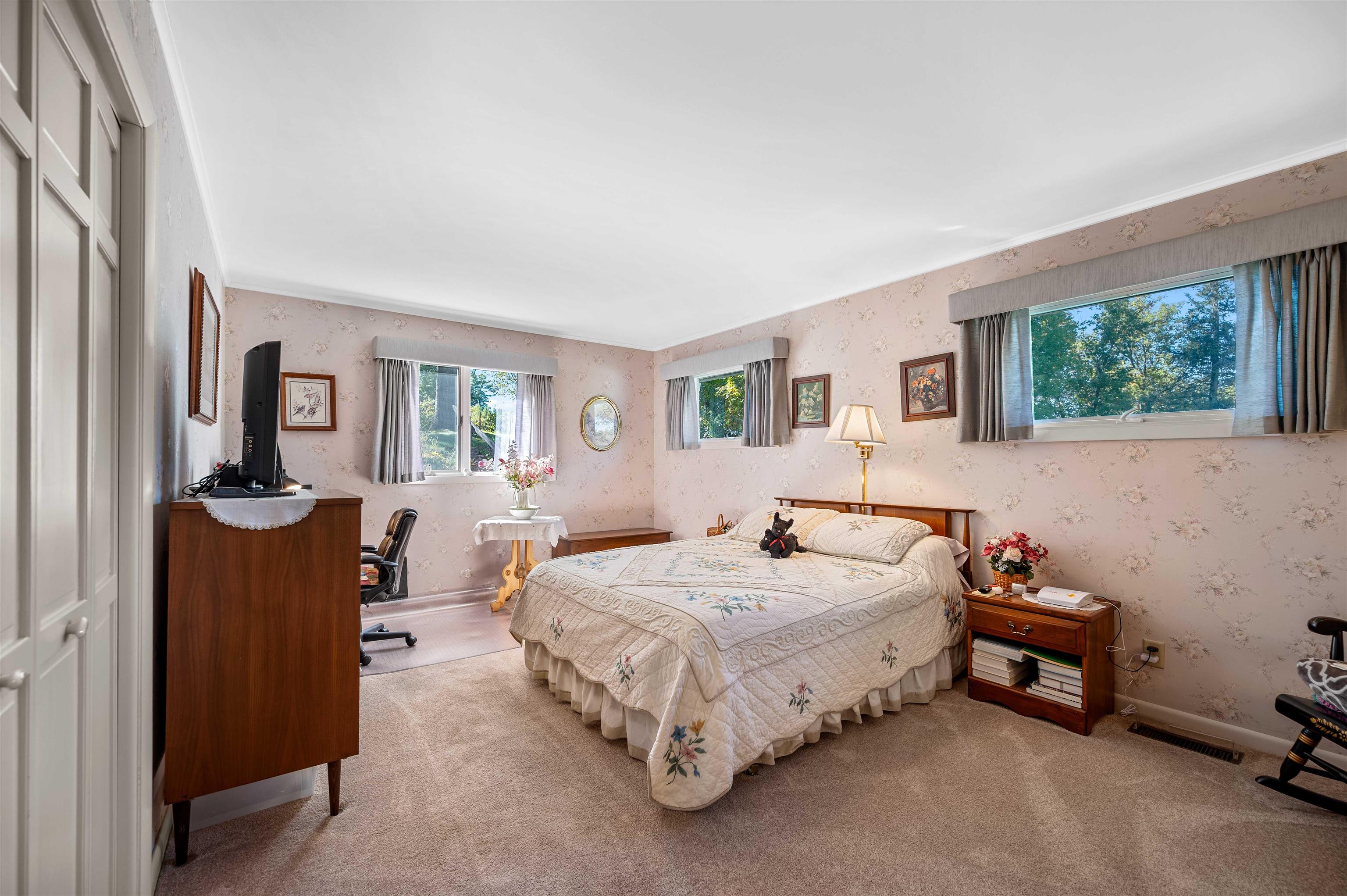14 Howard Street Property Photo 22
