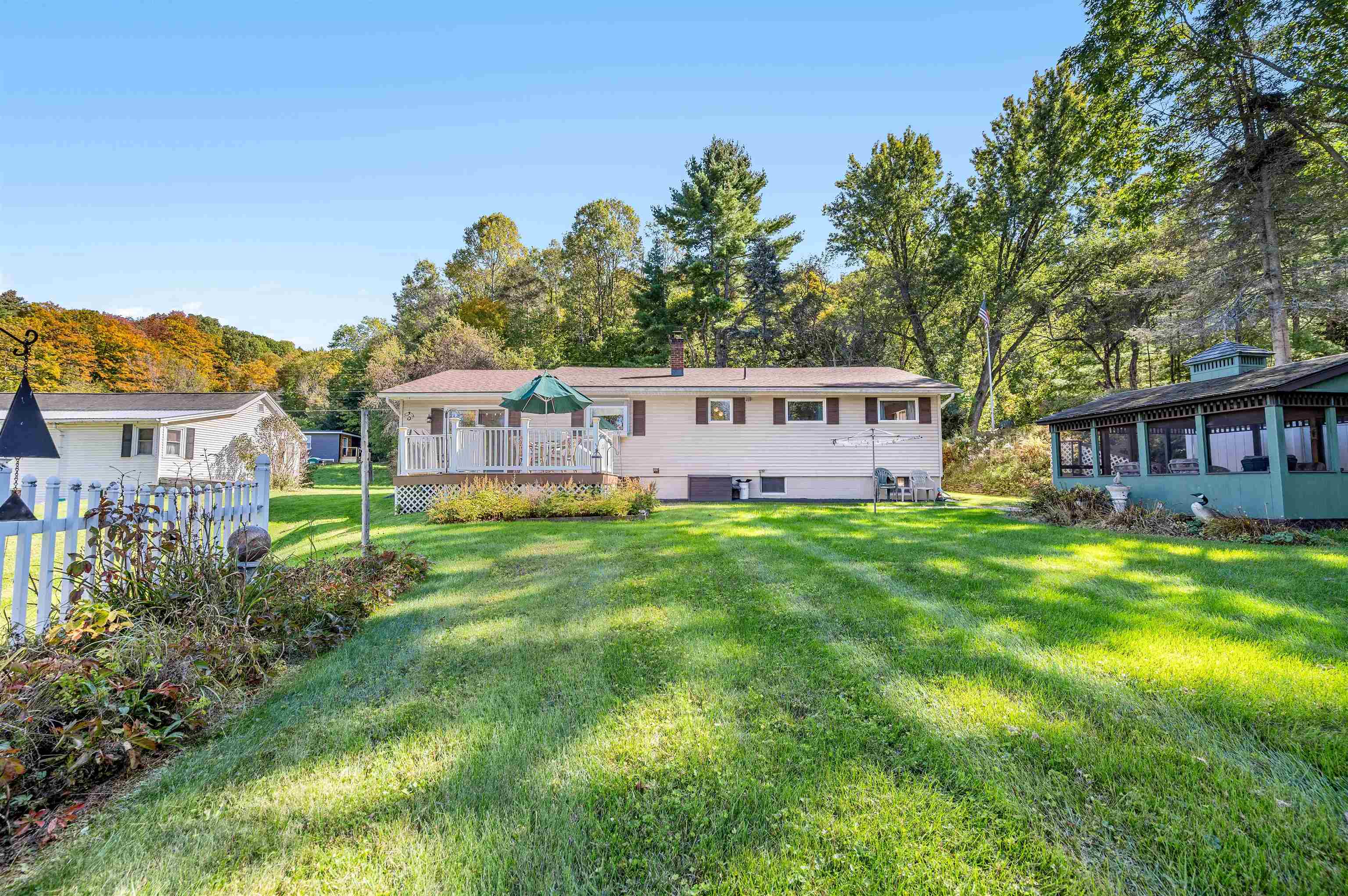 14 Howard Street Property Photo 31