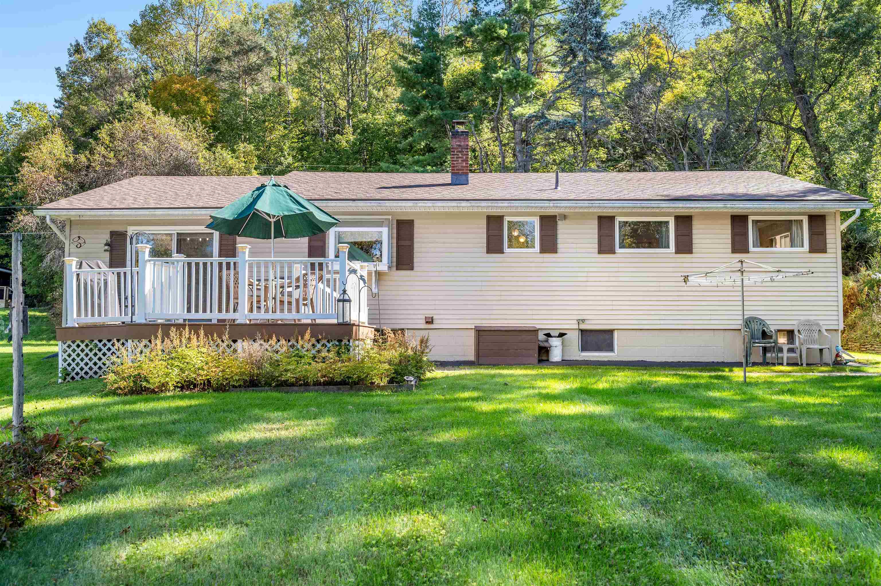 14 Howard Street Property Photo 32