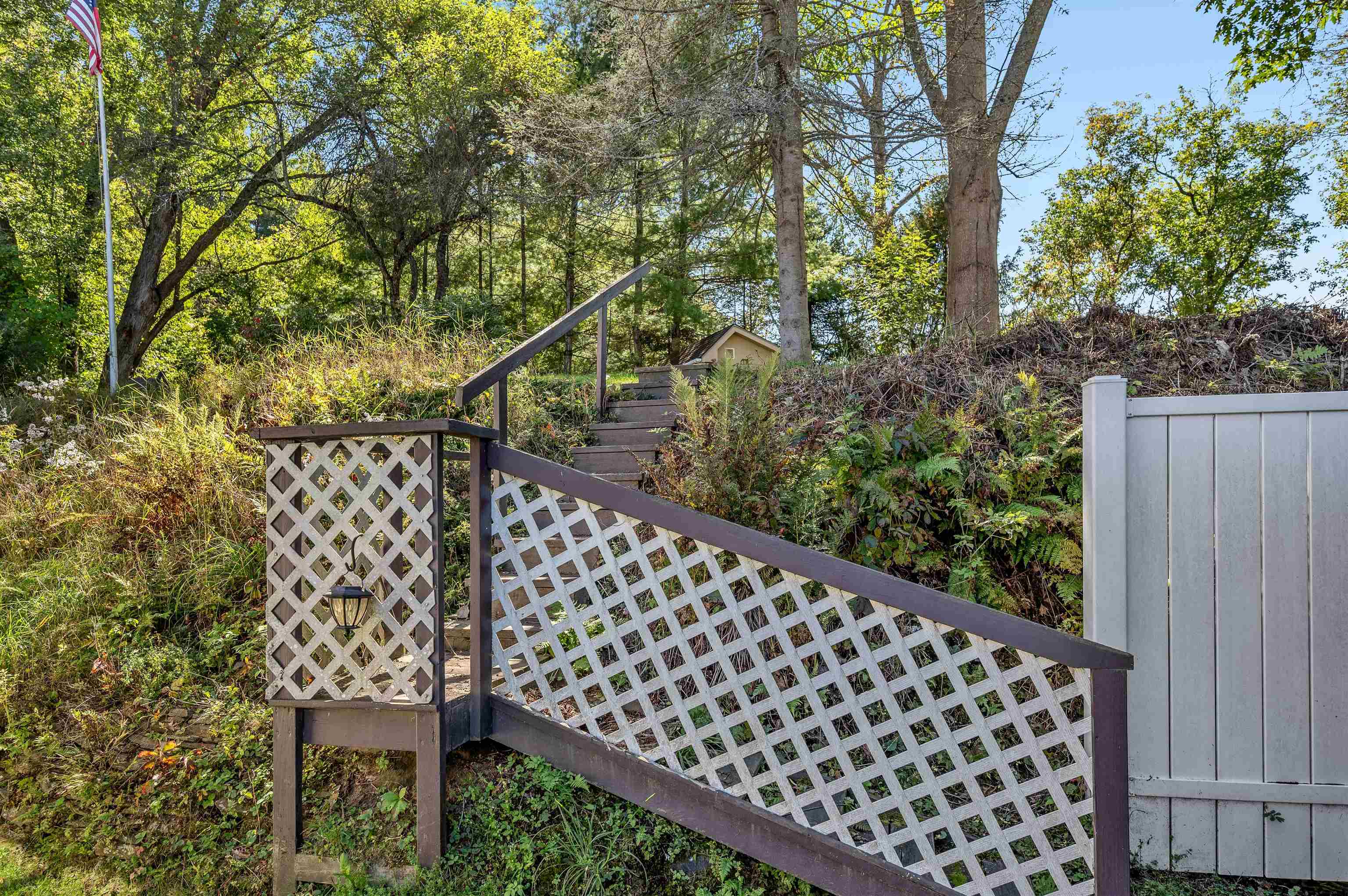 14 Howard Street Property Photo 37