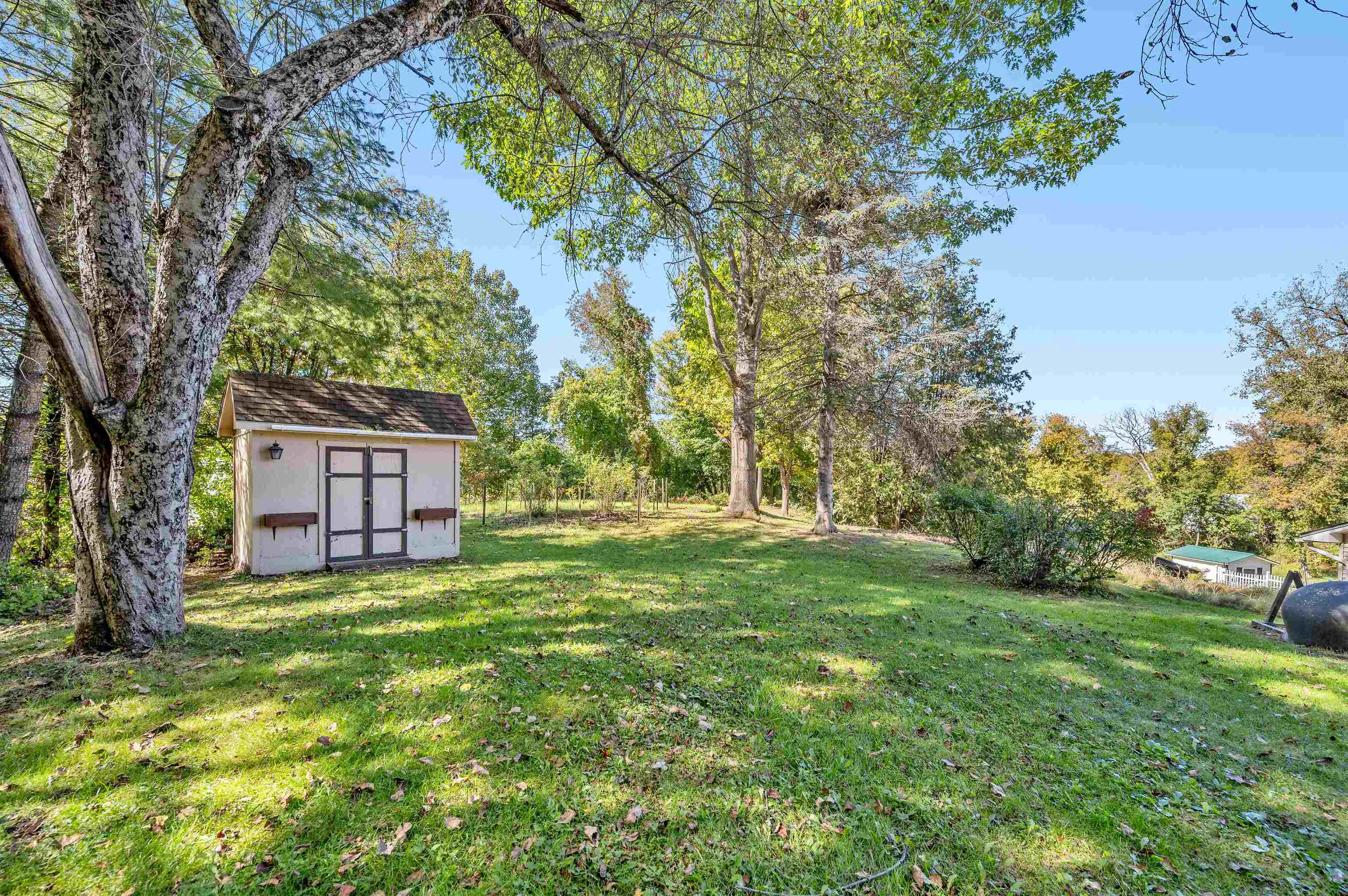 14 Howard Street Property Photo 39