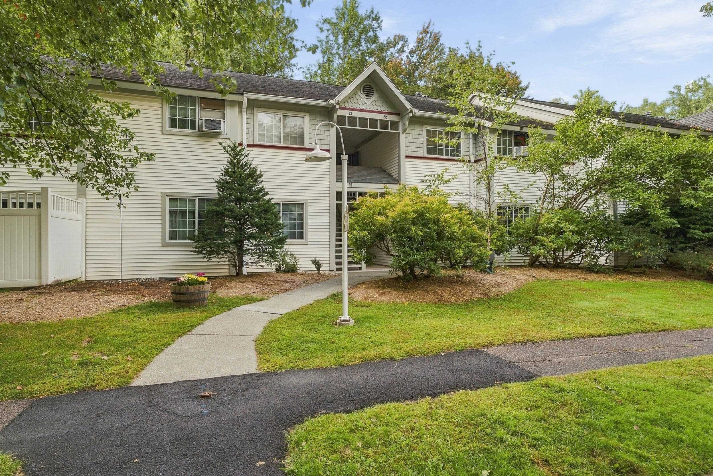 20 Winding Brook Drive Property Photo 2