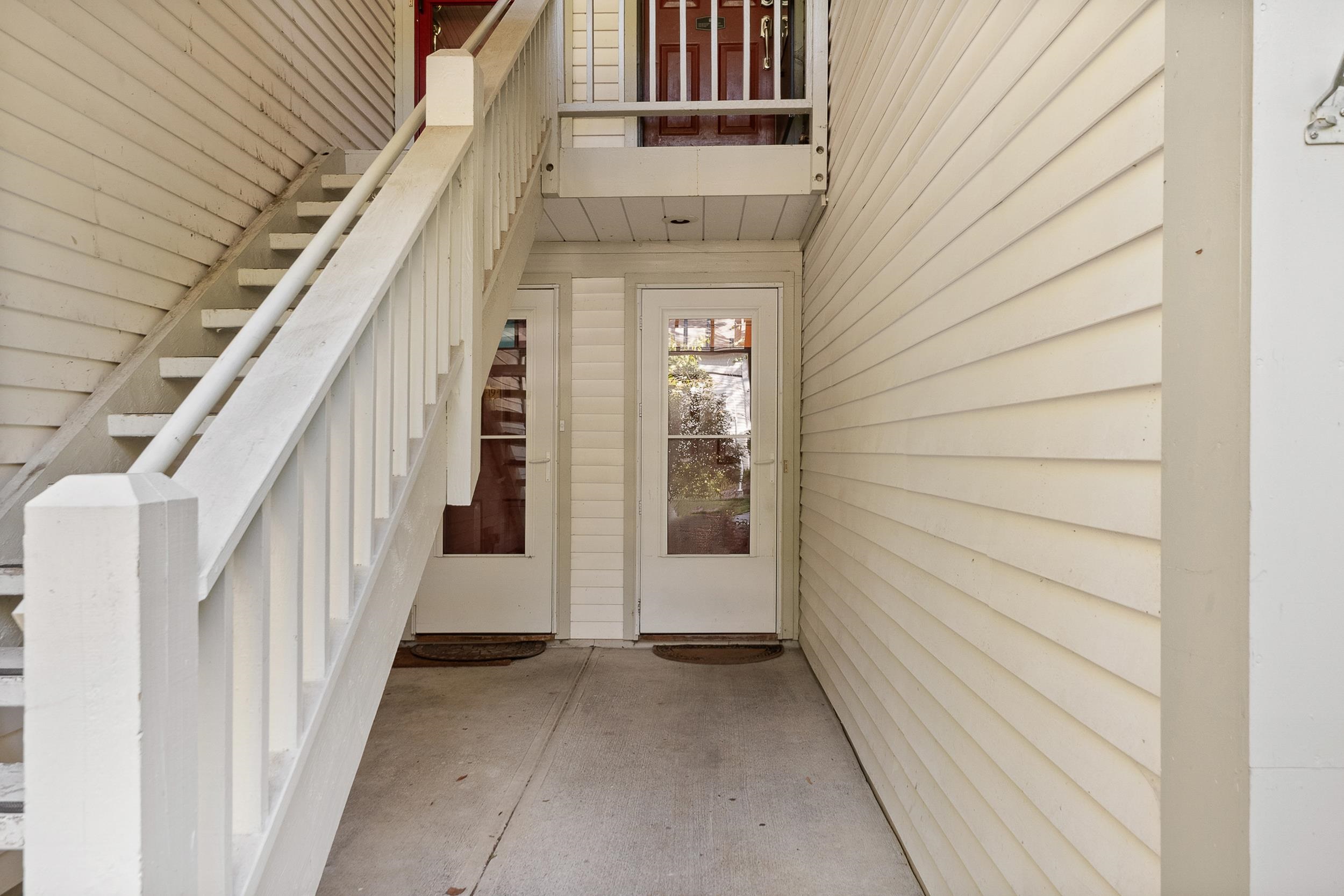20 Winding Brook Drive Property Photo 5