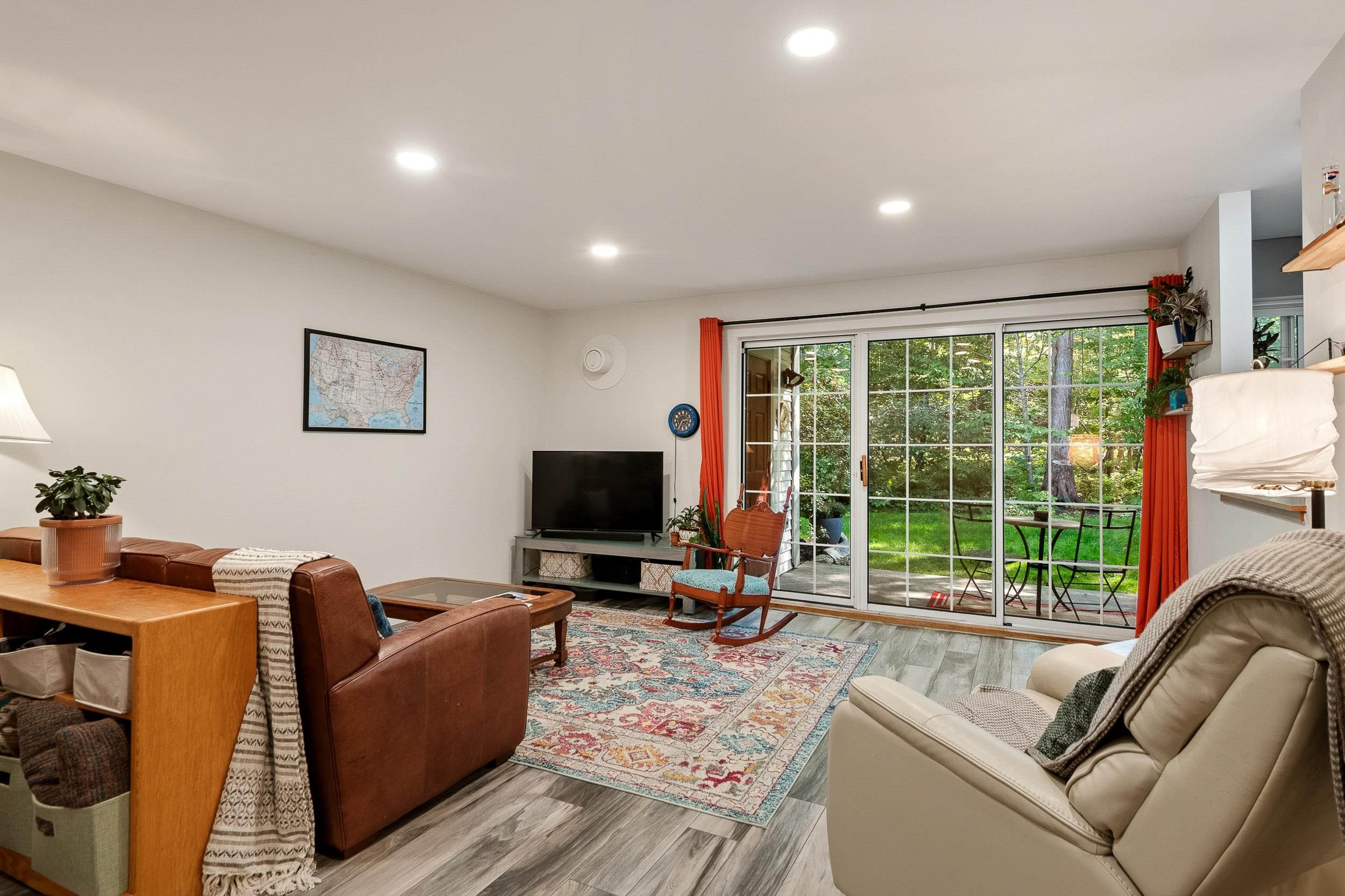 20 Winding Brook Drive Property Photo 8