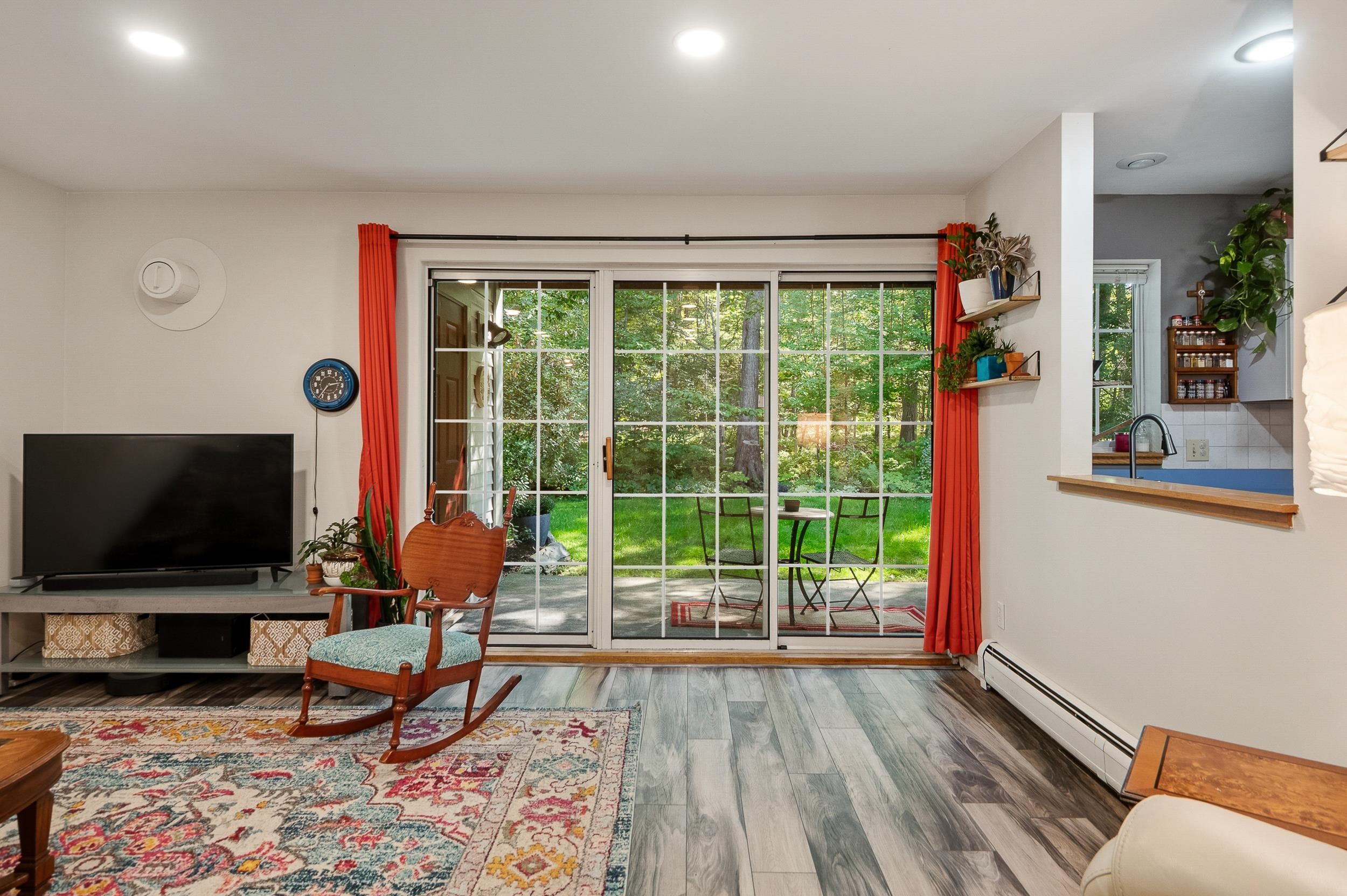 20 Winding Brook Drive Property Photo 10