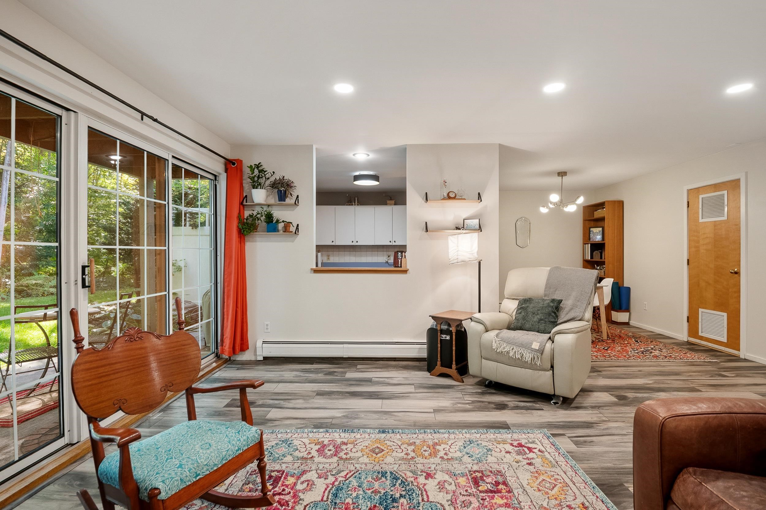 20 Winding Brook Drive Property Photo 15