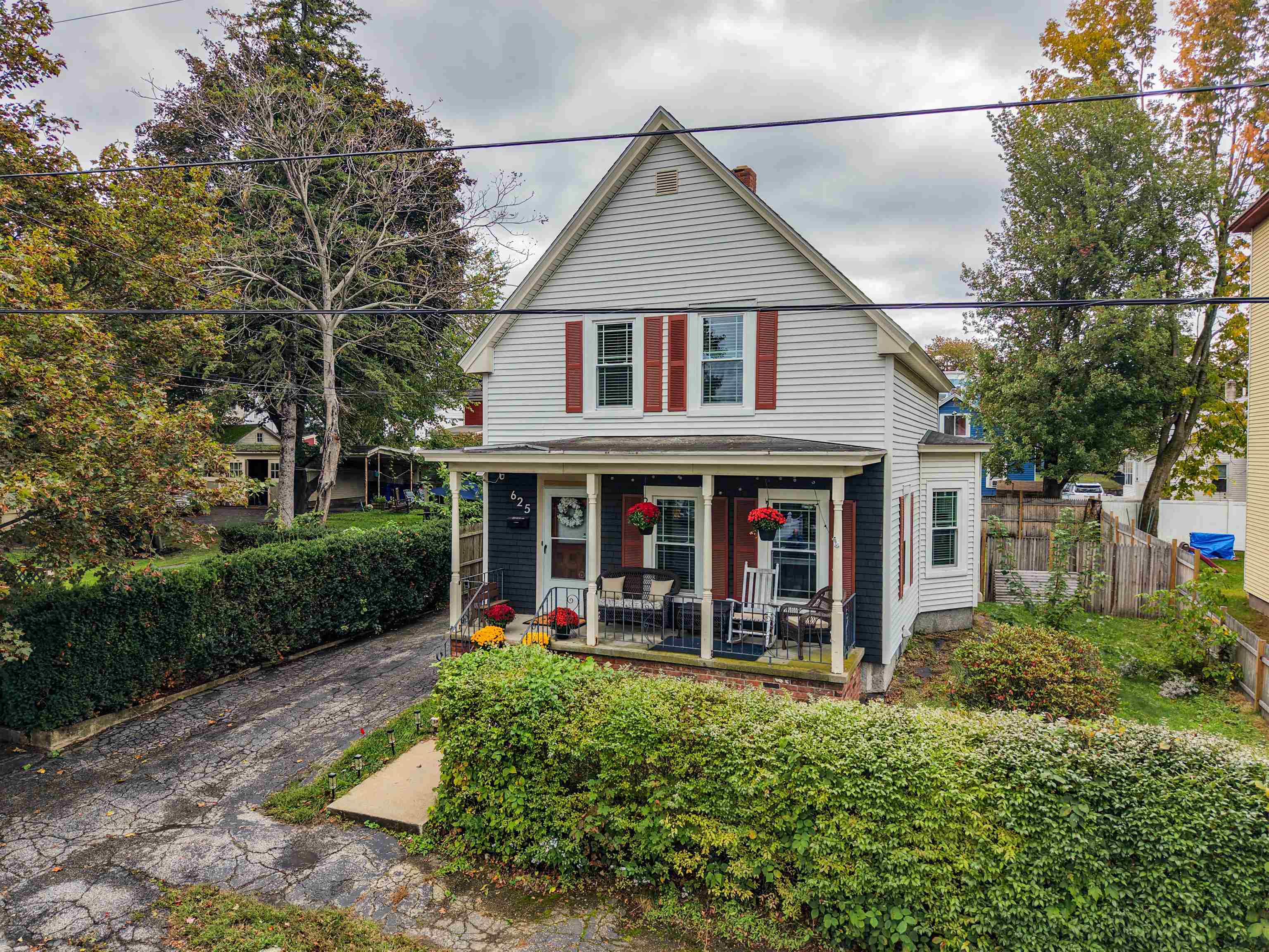 625 Dix Street Property Photo 1