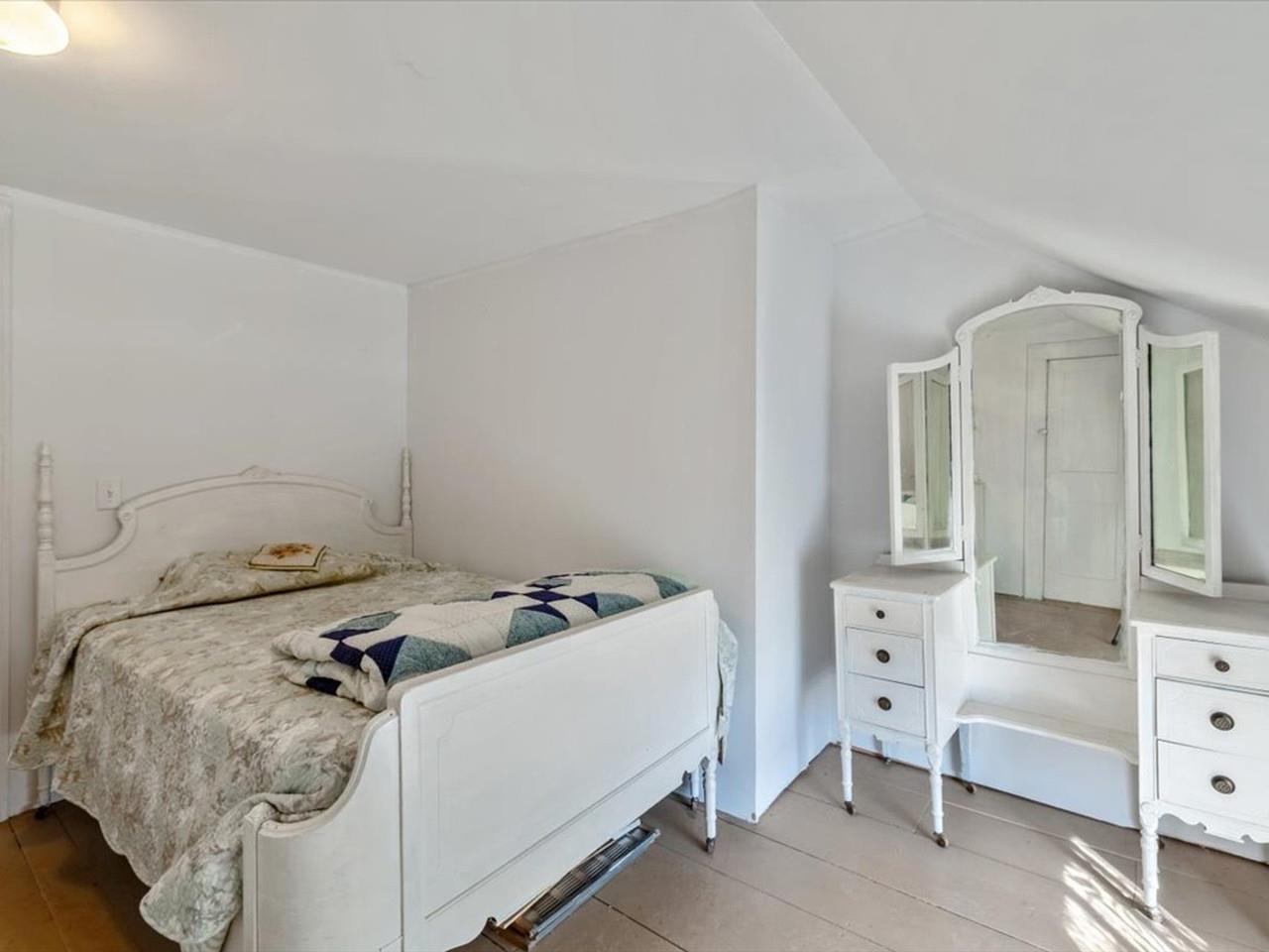 20 Conger Road Property Photo 36