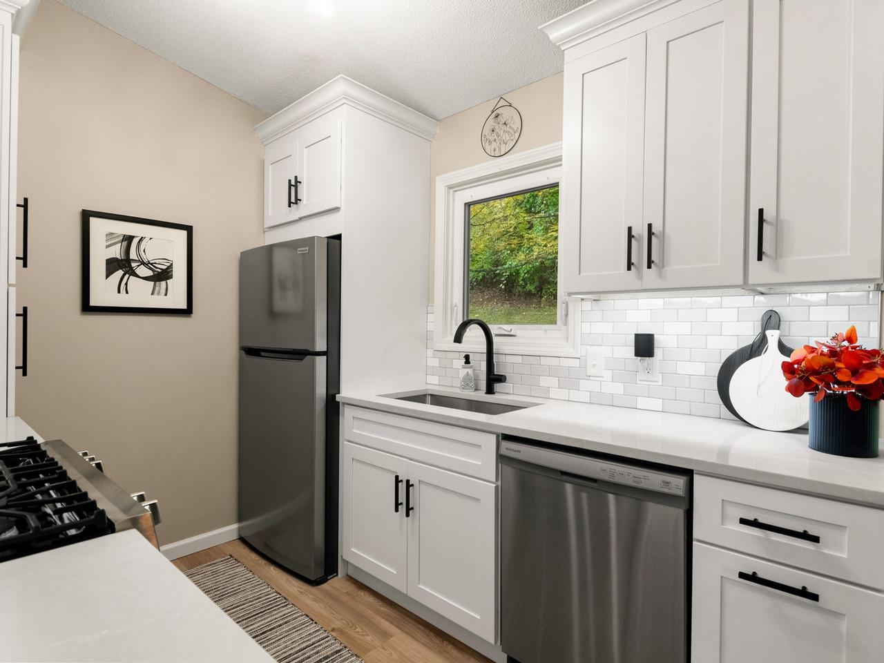 129 Lori Lane Property Photo 14