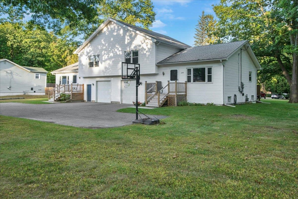 290-292 Marble Island Road Property Photo 5
