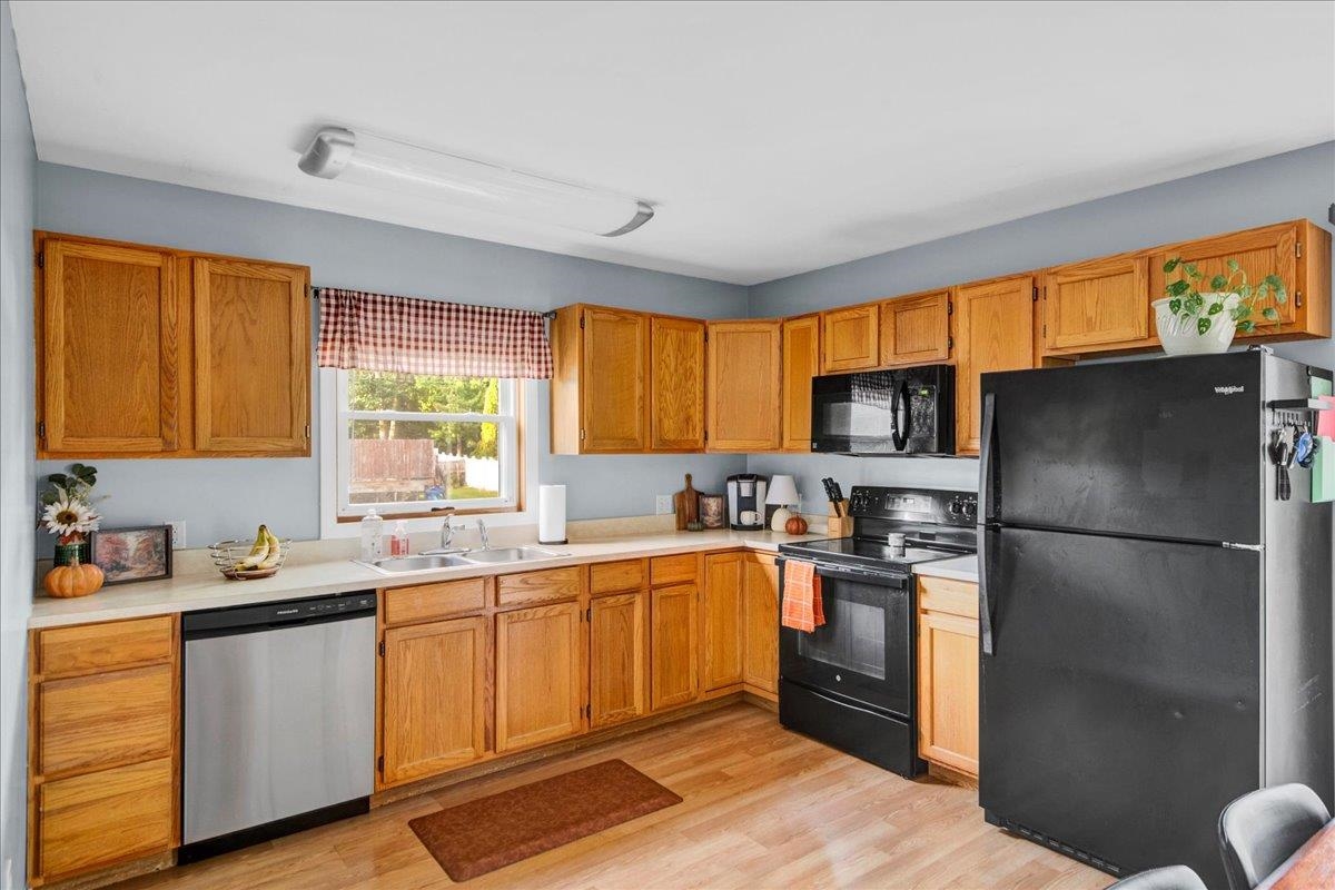 290-292 Marble Island Road Property Photo 10