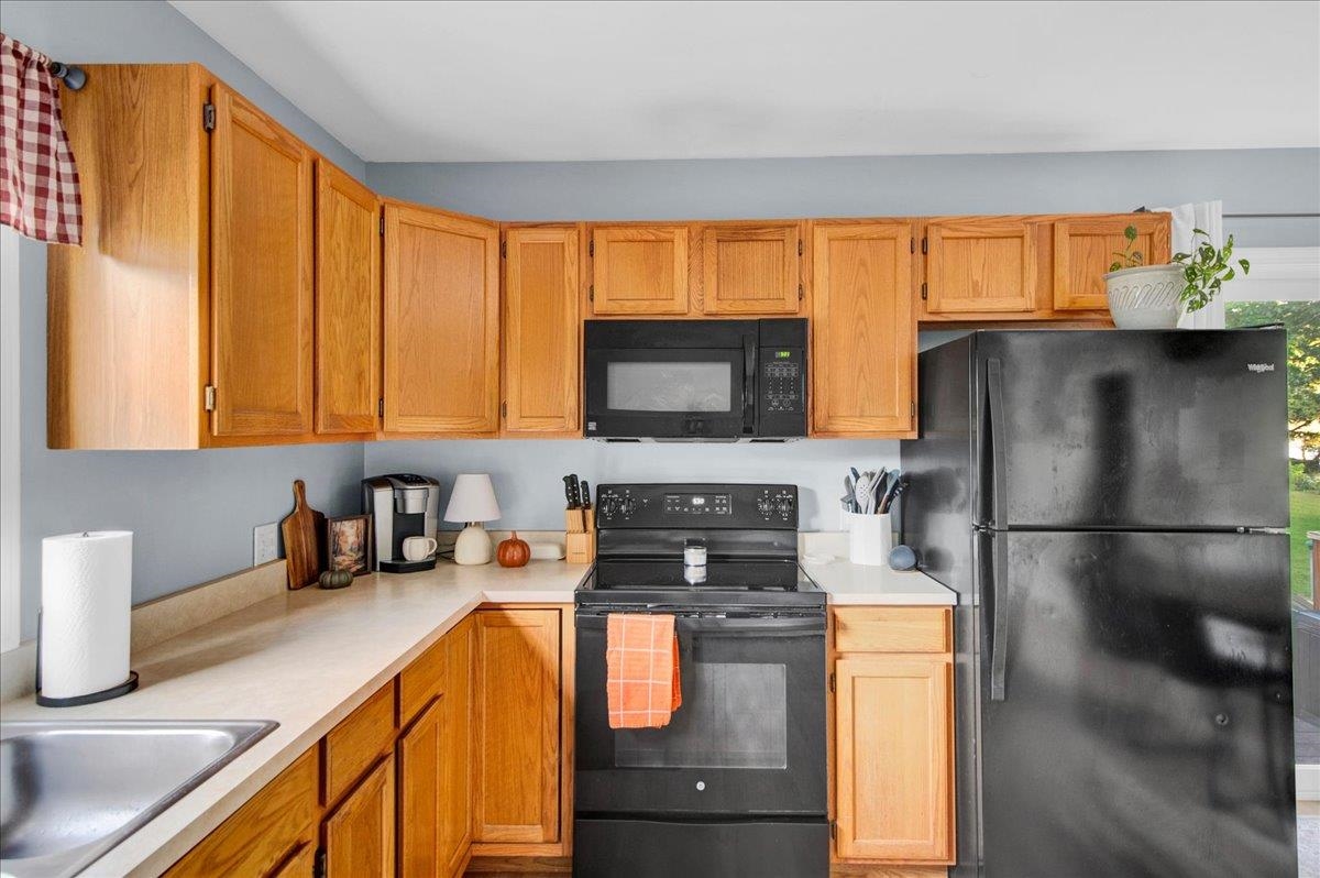 290-292 Marble Island Road Property Photo 11