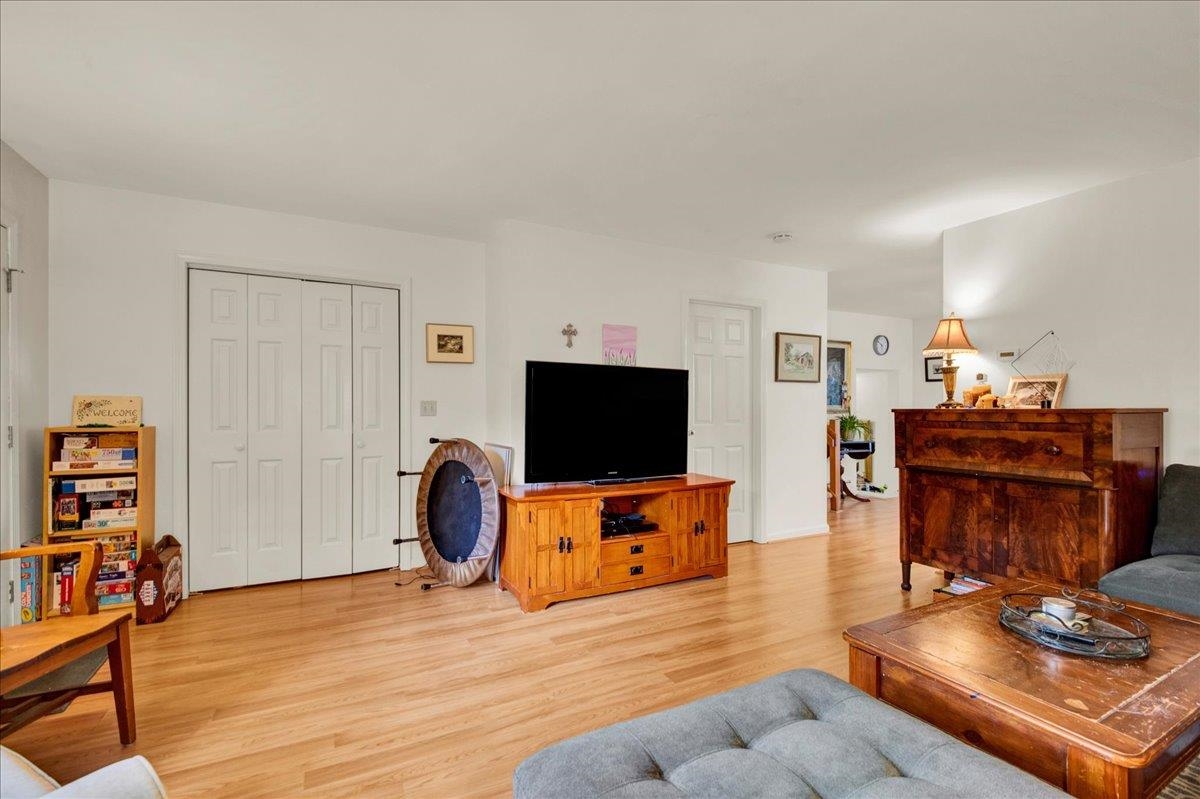 290-292 Marble Island Road Property Photo 27