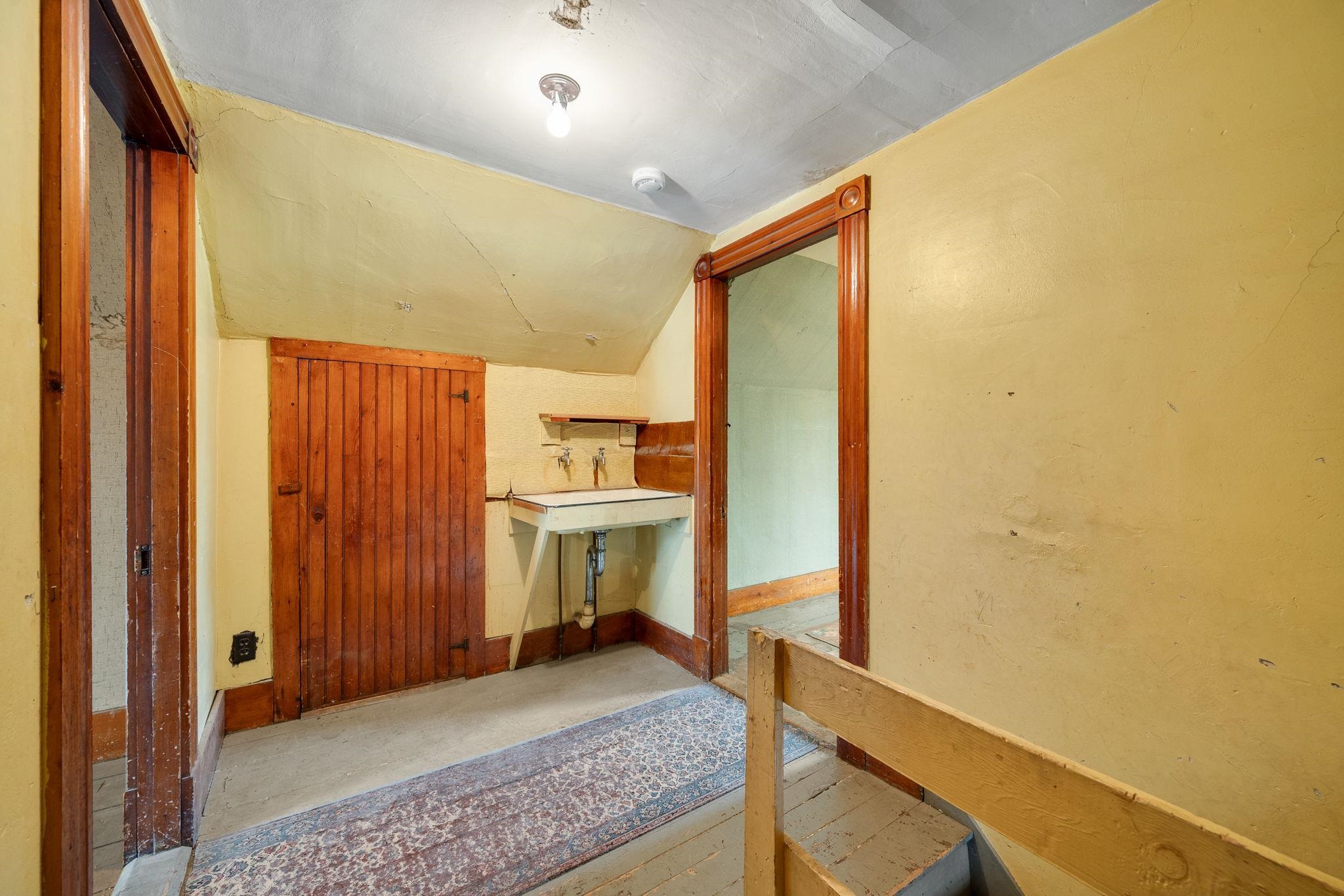1 Intervale Avenue Property Photo 24